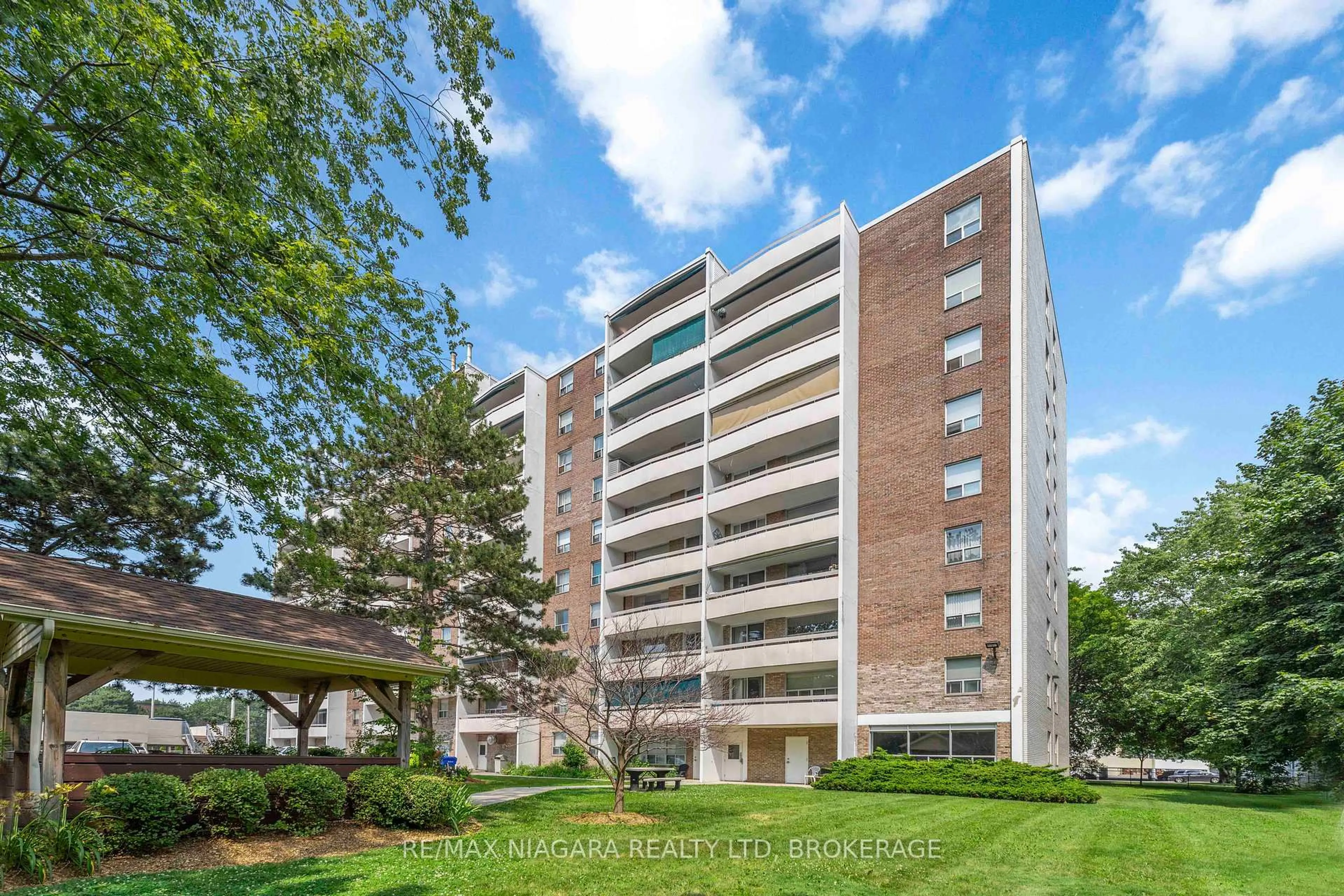 Unknown for 365 Geneva St #602, St. Catharines Ontario L2N 5S7
