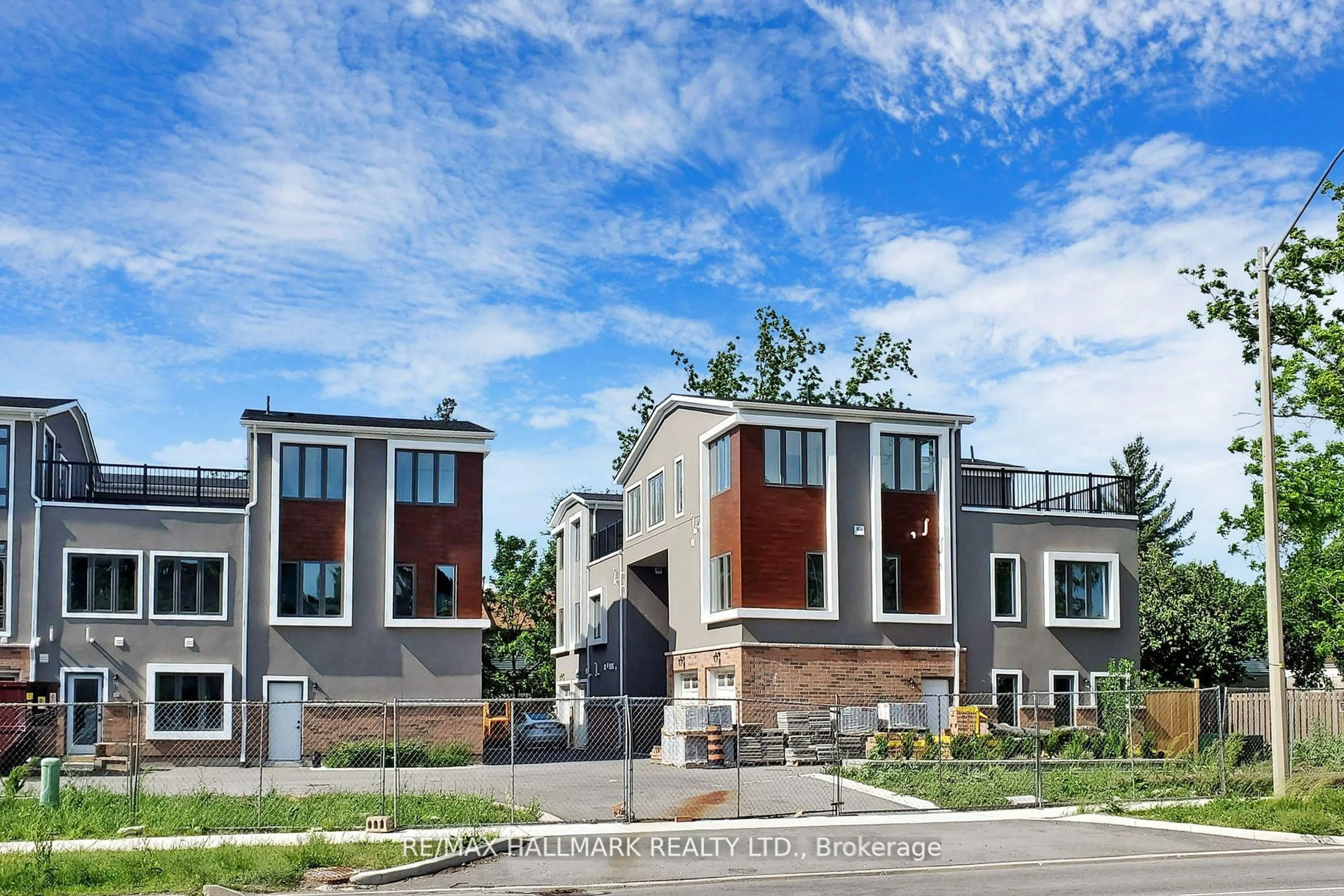 Home with brick exterior material, street for 6701 Thorold Stone Rd #14, Niagara Falls Ontario L2J 1B3
