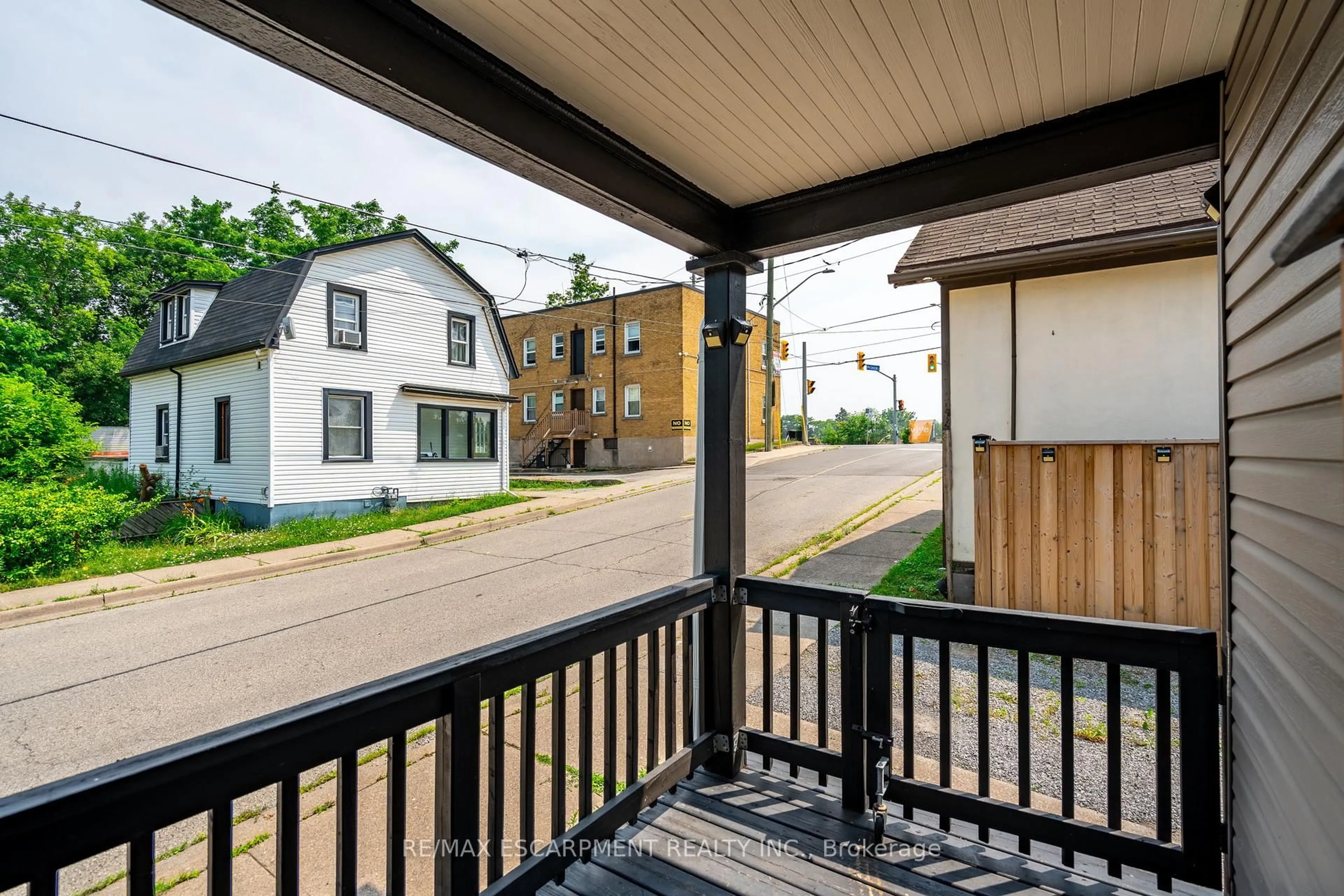Patio, street for 1 Prince St, St. Catharines Ontario L2R 3X6