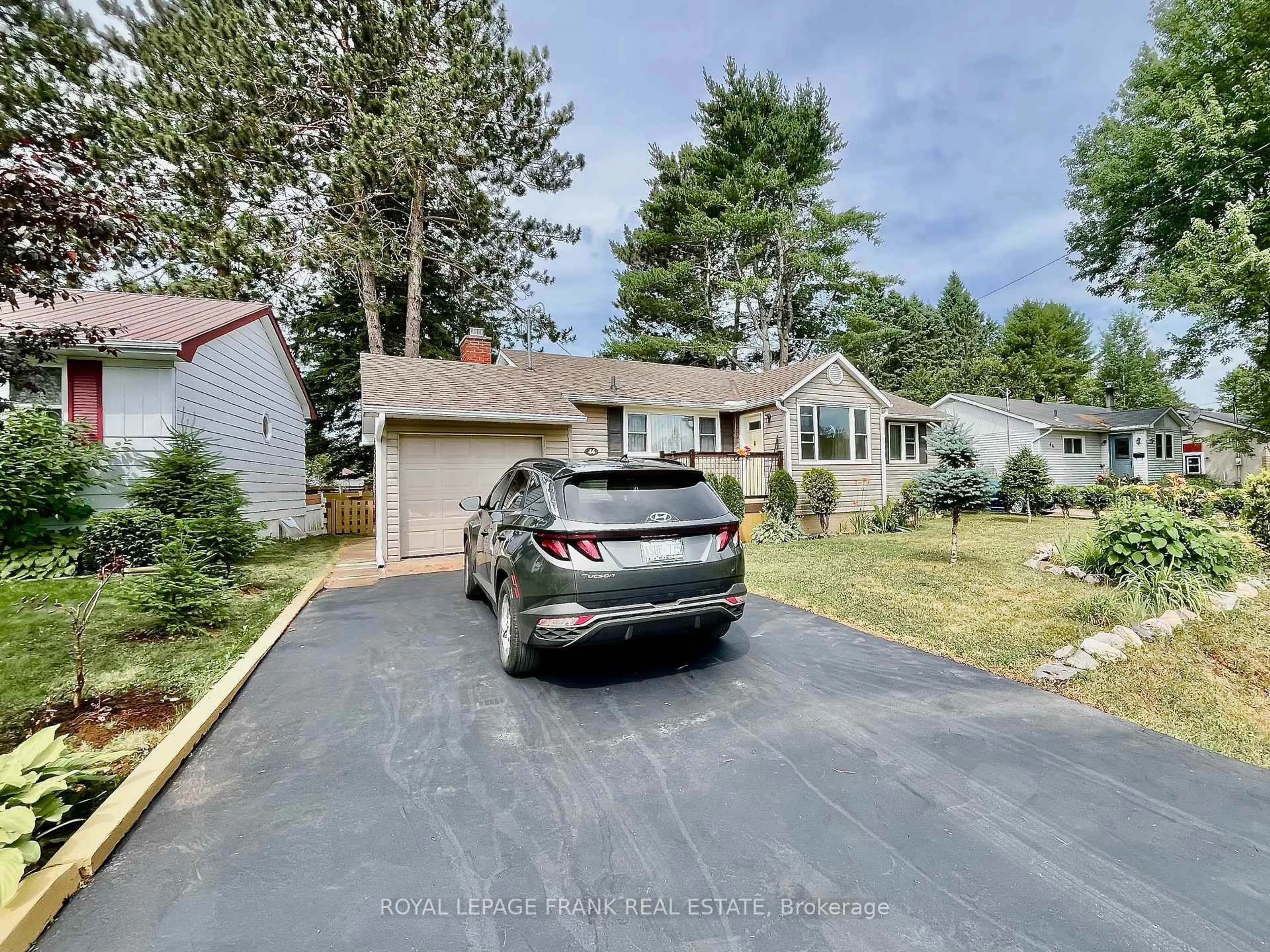 A pic from outside/outdoor area/front of a property/back of a property/a pic from drone, street for 44 Hemlock St, Highlands East Ontario K0L 1M0