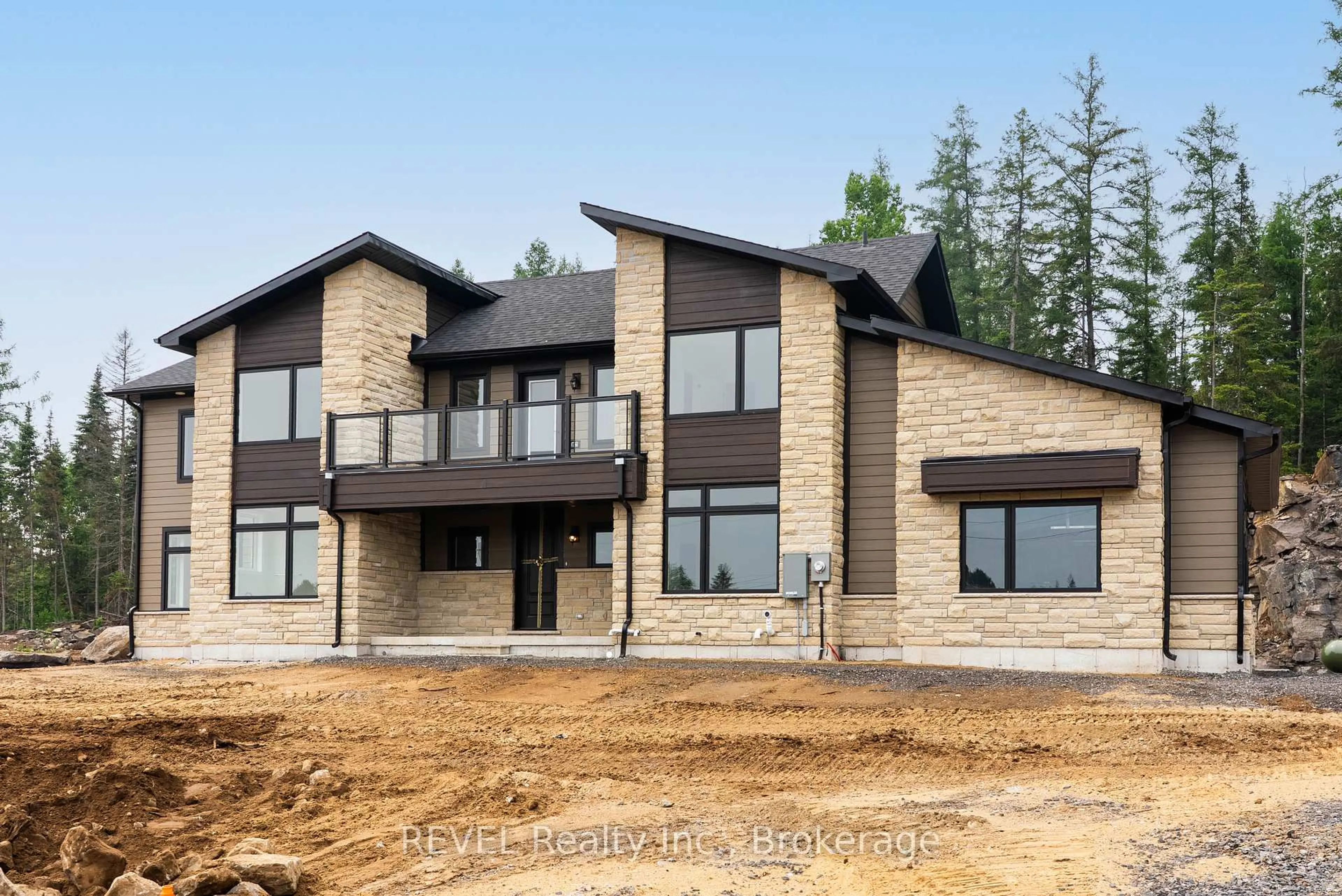 Home with brick exterior material, building for 1179 Echo Hills Rd #92, Lake of Bays Ontario P1H 0K1