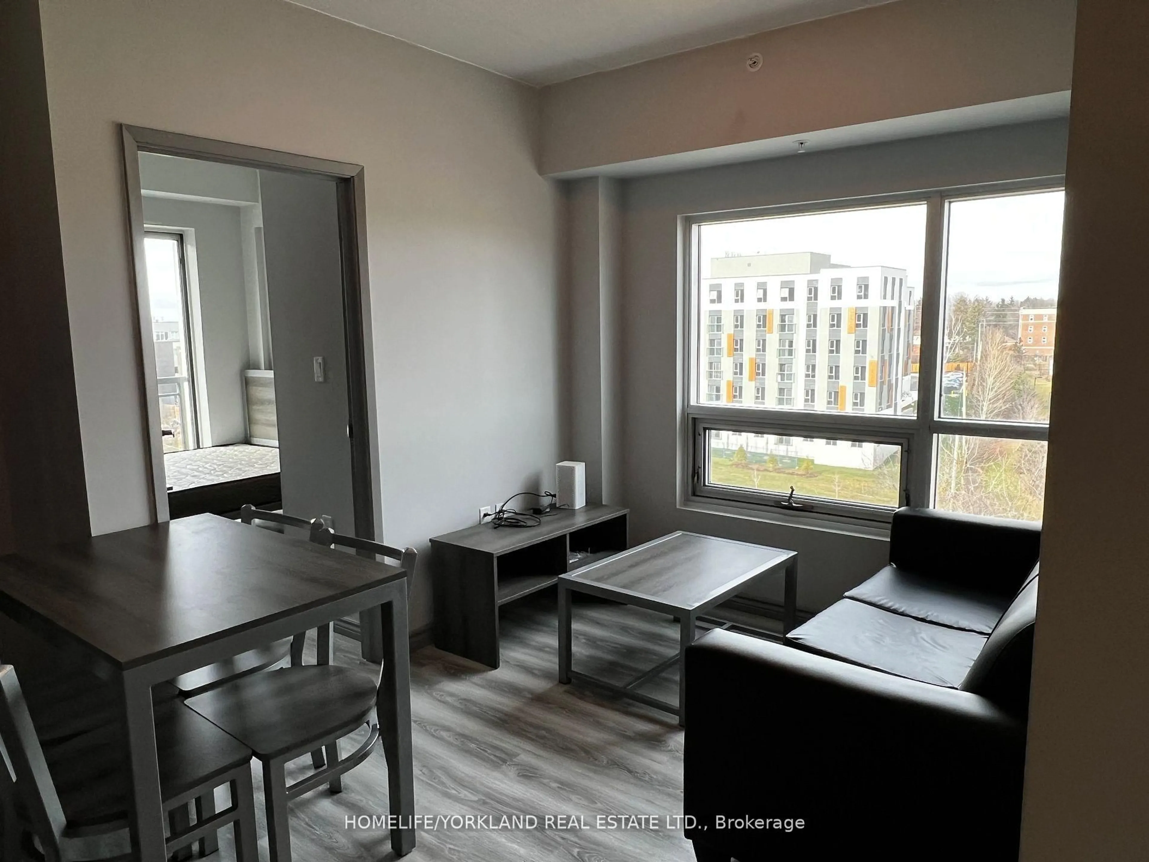 A pic of a room for 275 Larch St #613, Waterloo Ontario N2L 3R2