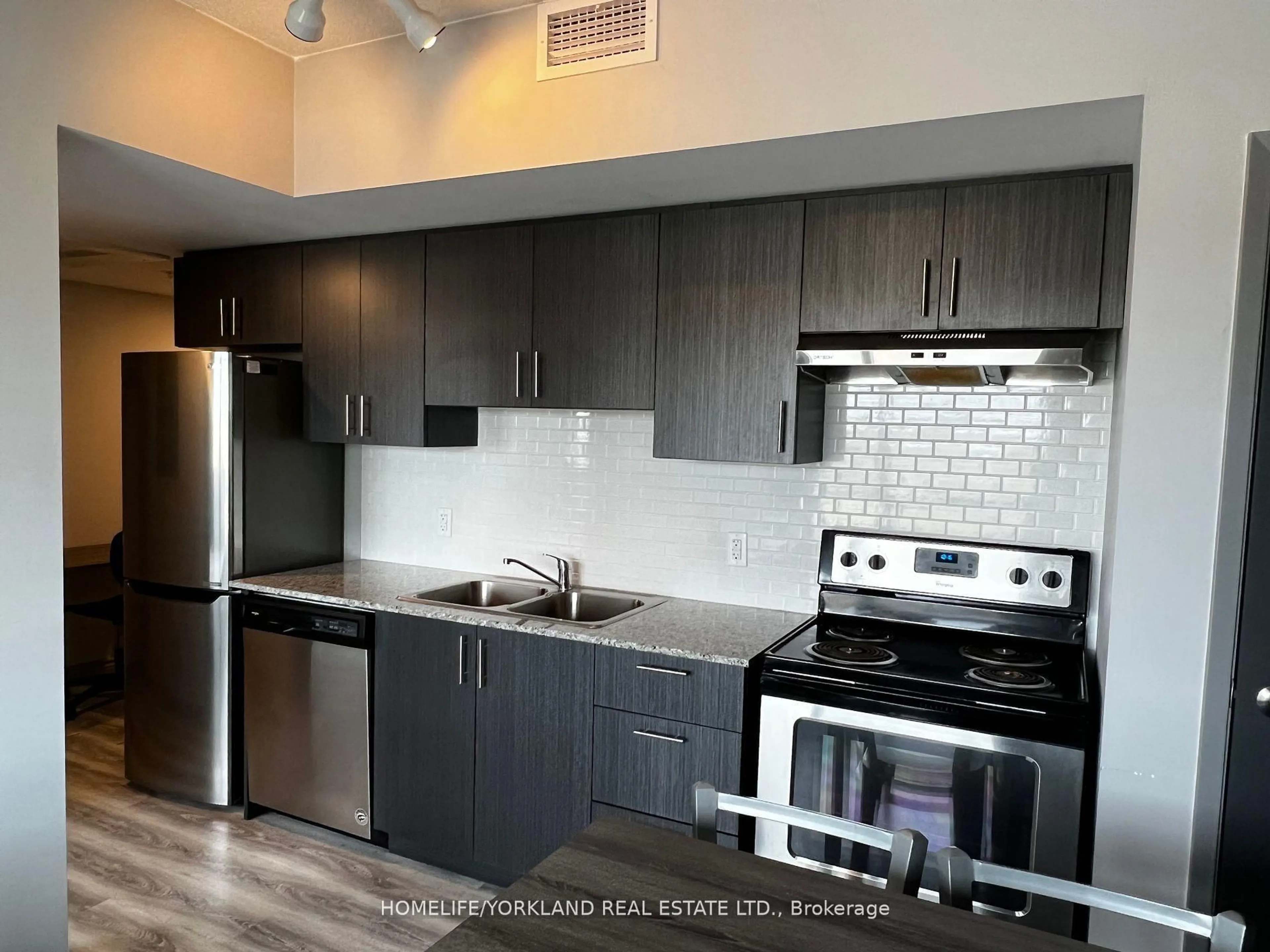 Standard kitchen, unknown for 275 Larch St #613, Waterloo Ontario N2L 3R2