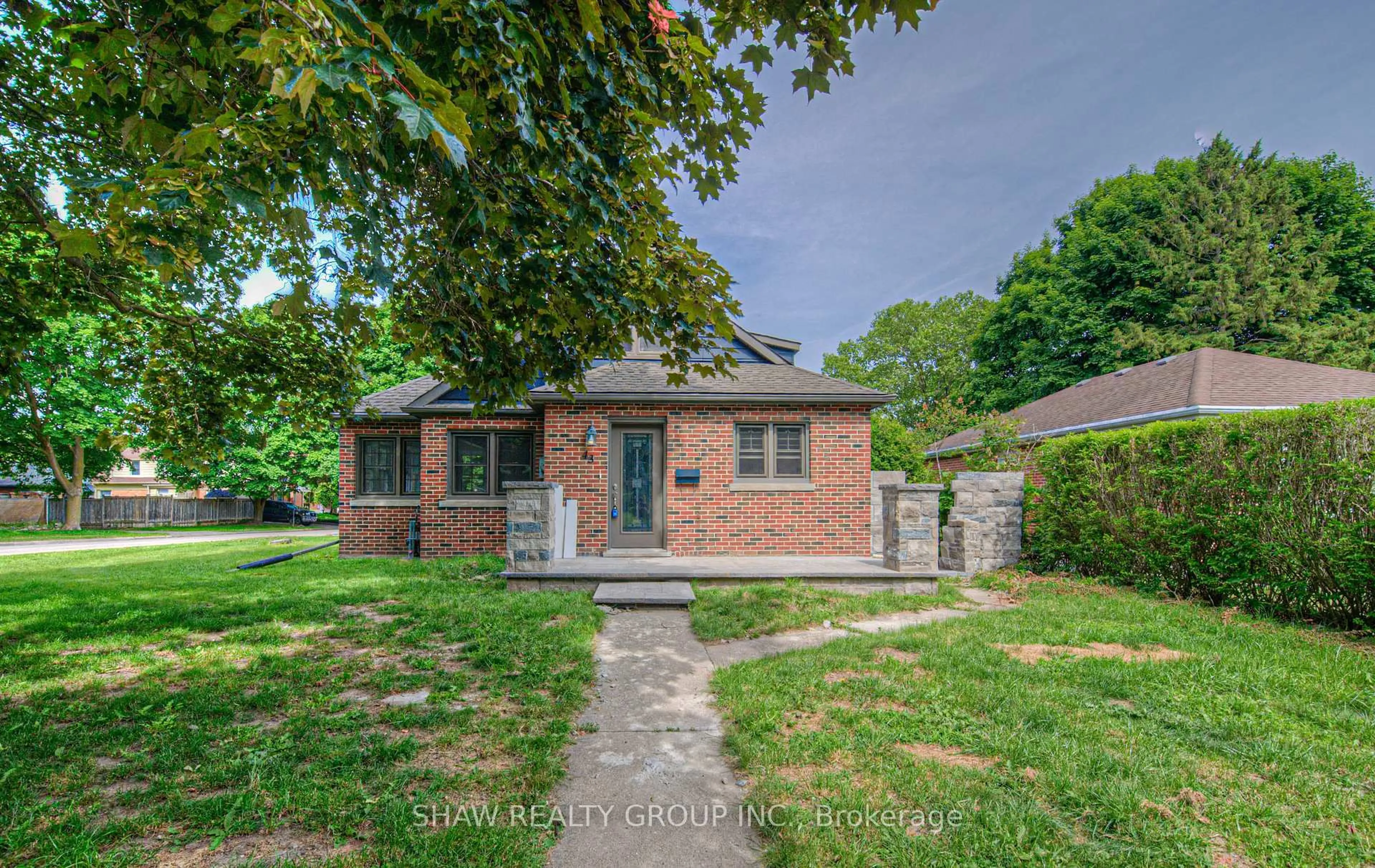 Unknown for 43 Dudhope Ave, Cambridge Ontario N1R 4T4