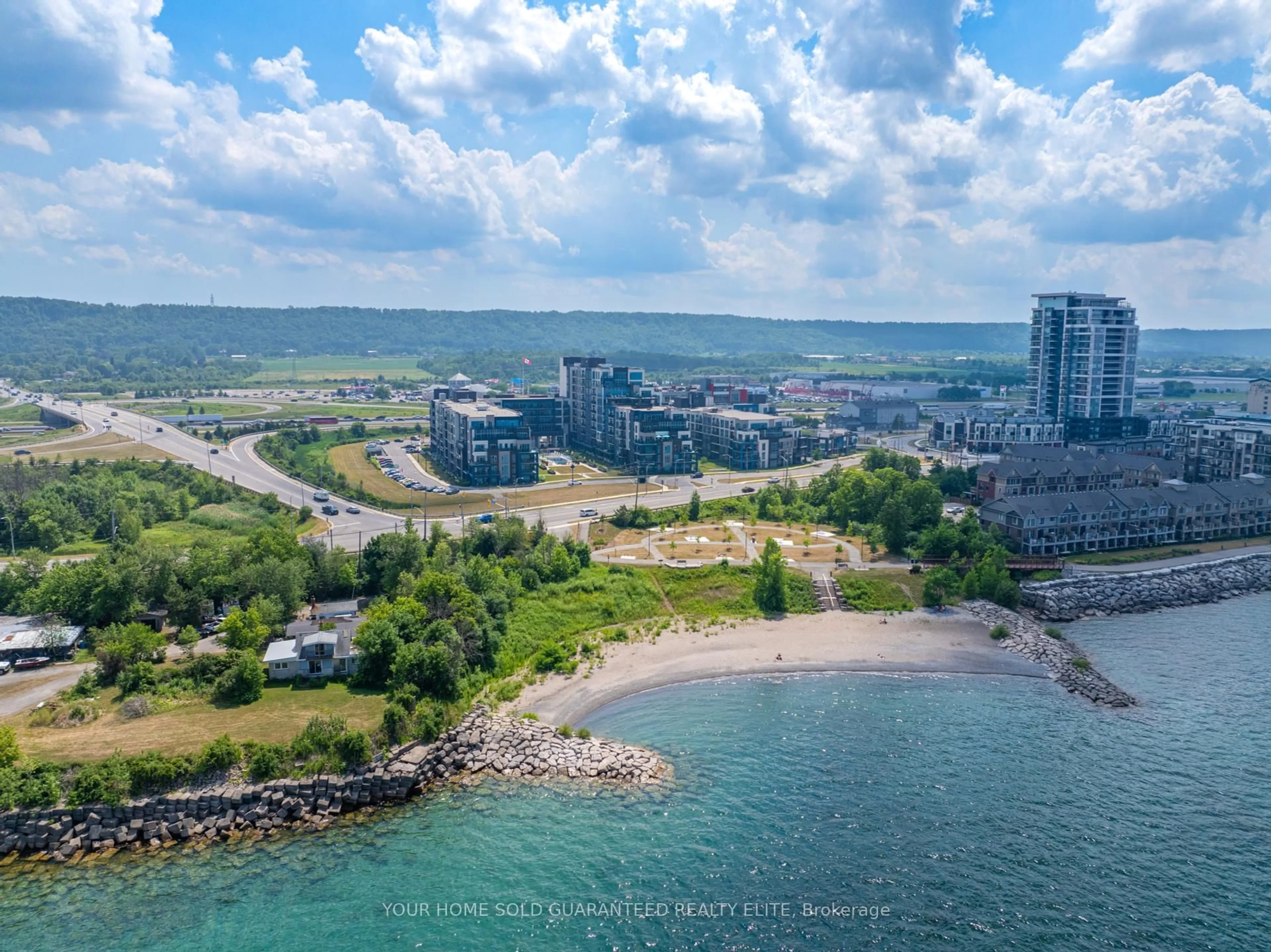 A pic from outside/outdoor area/front of a property/back of a property/a pic from drone, water/lake/river/ocean view for 16 Concord Pl #519, Grimsby Ontario L3M 0J1
