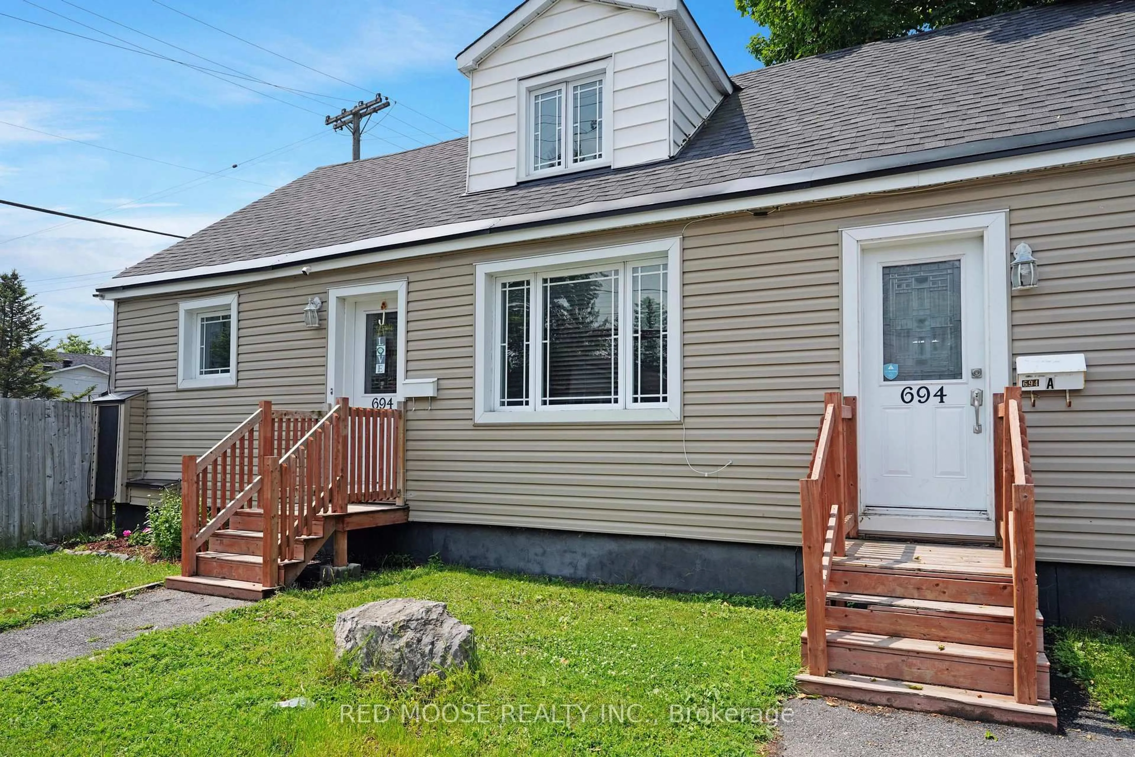 Home with vinyl exterior material, street for 694 De L'eglise St, Ottawa Ontario K1K 3K2