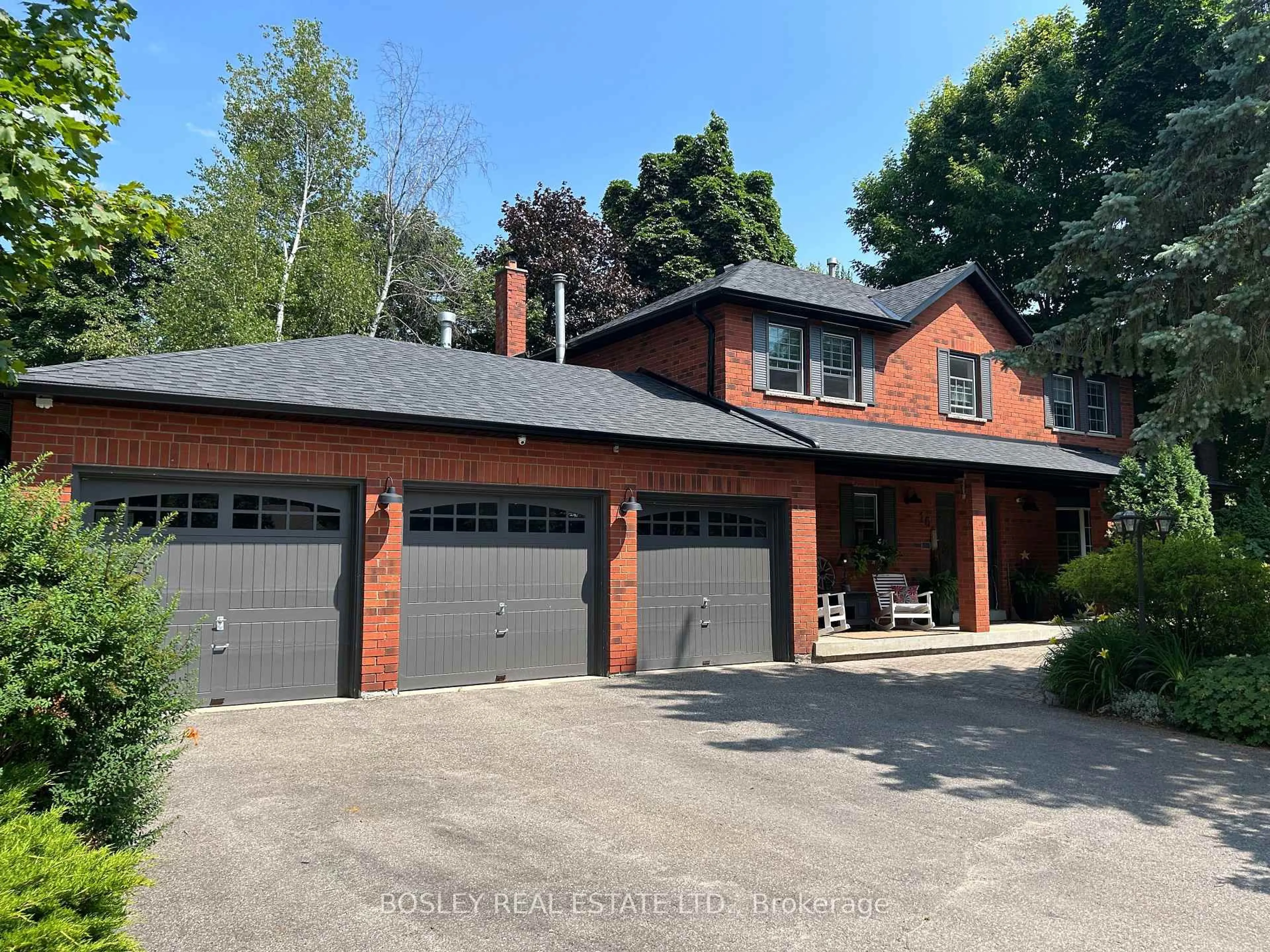 Home with brick exterior material, street for 16 Bayberry Rd, Mono Ontario L9W 6G6
