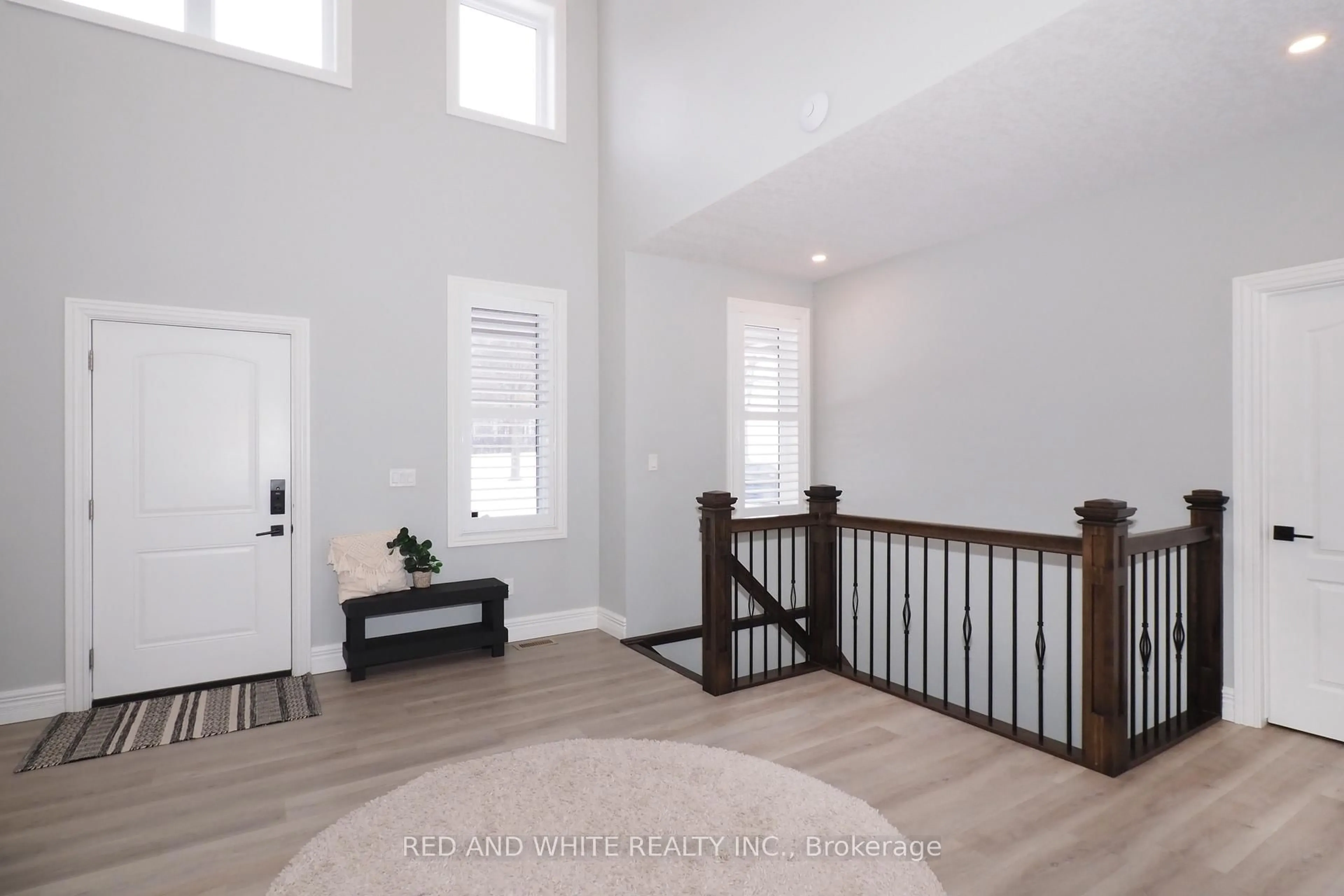Indoor entryway for 3191 Windham West Quarter Line Rd, Norfolk Ontario N0E 1H0
