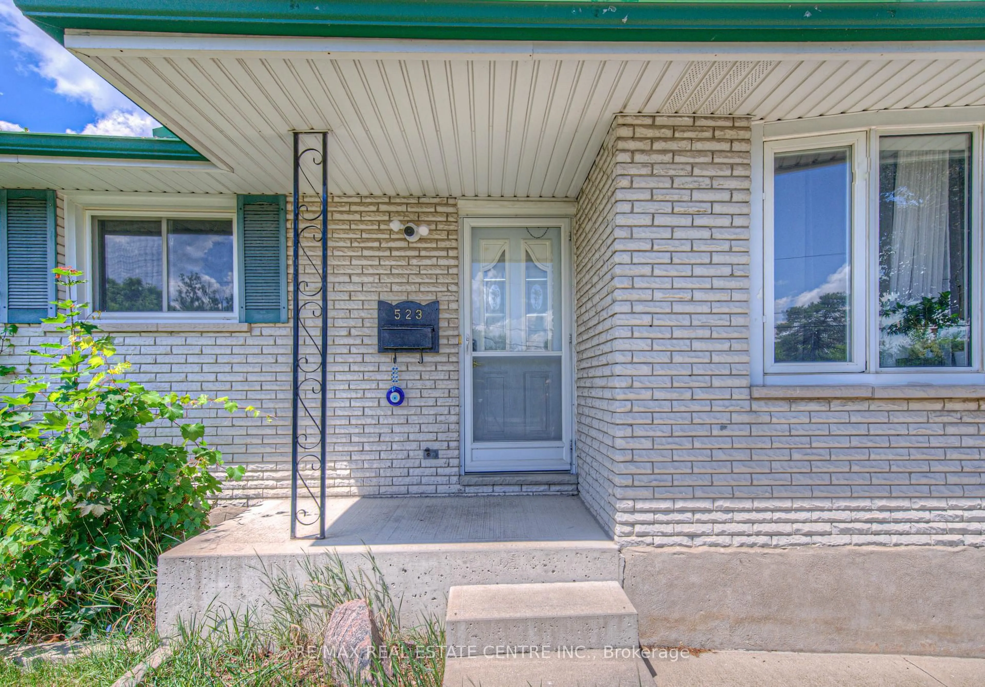 Unknown for 523 Dunbar Rd, Cambridge Ontario N3H 2T3
