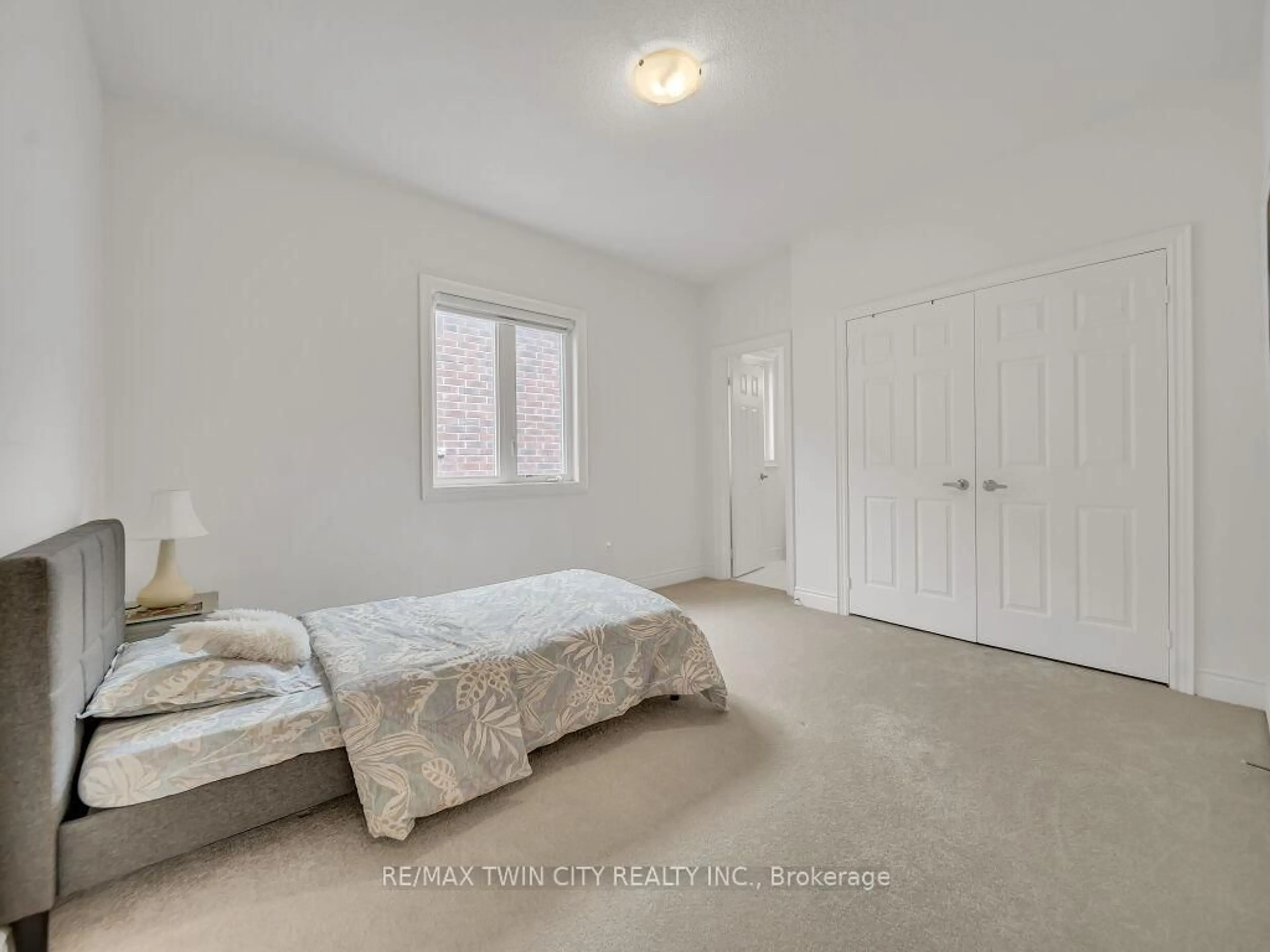 A pic of a room for 140 Bloomfield Cres, Cambridge Ontario N1R 5S2