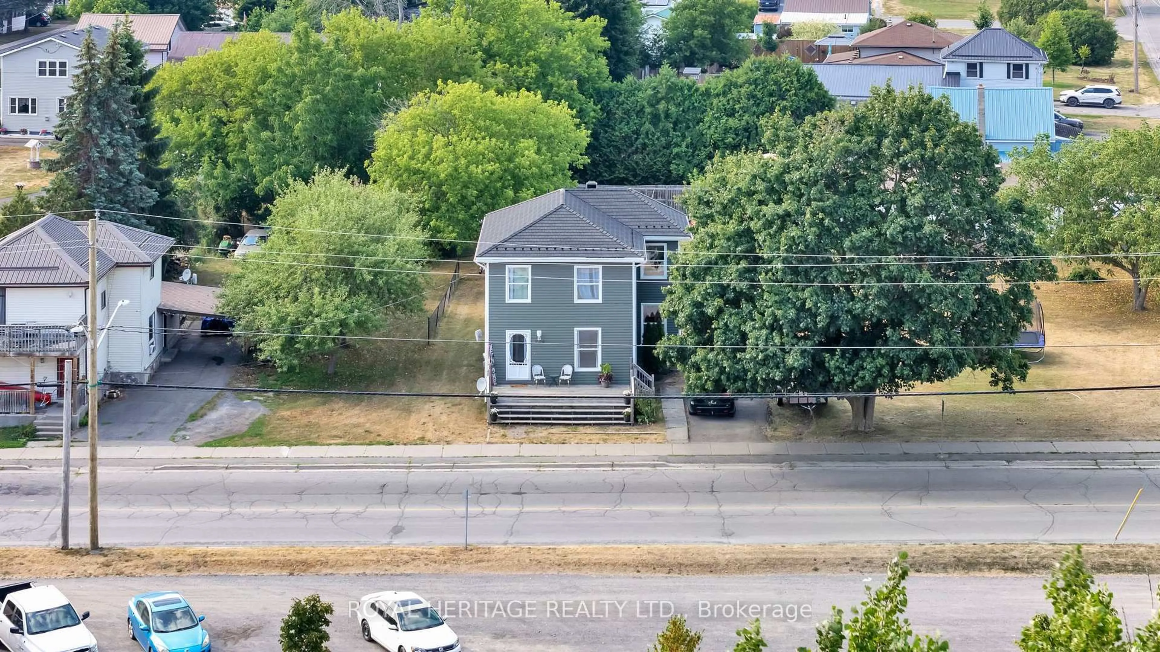 A pic from outside/outdoor area/front of a property/back of a property/a pic from drone, street for 149 Main St, Deseronto Ontario K0K 1X0