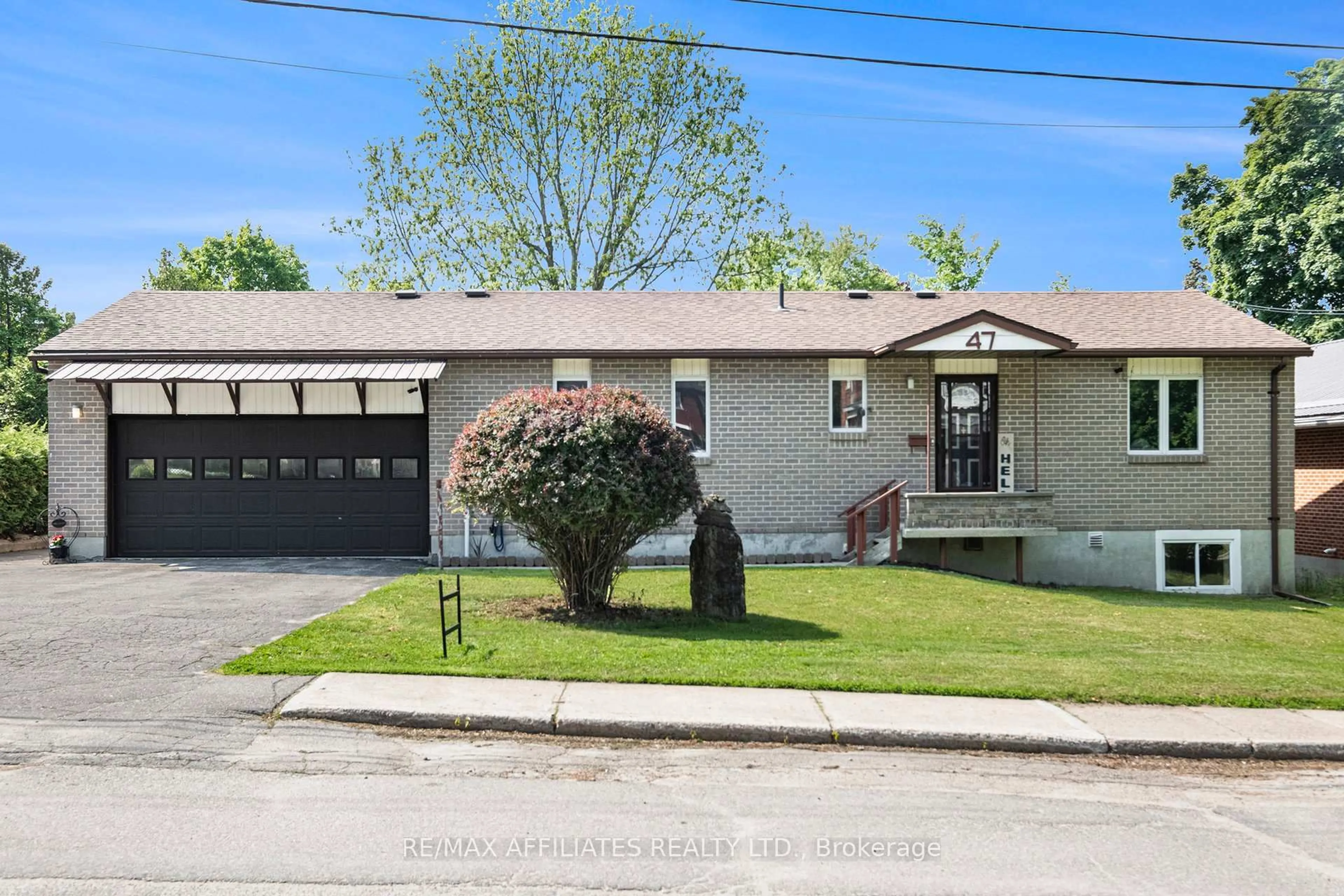 Home with brick exterior material, street for 47 Gladstone Ave, Smiths Falls Ontario K7A 1R8