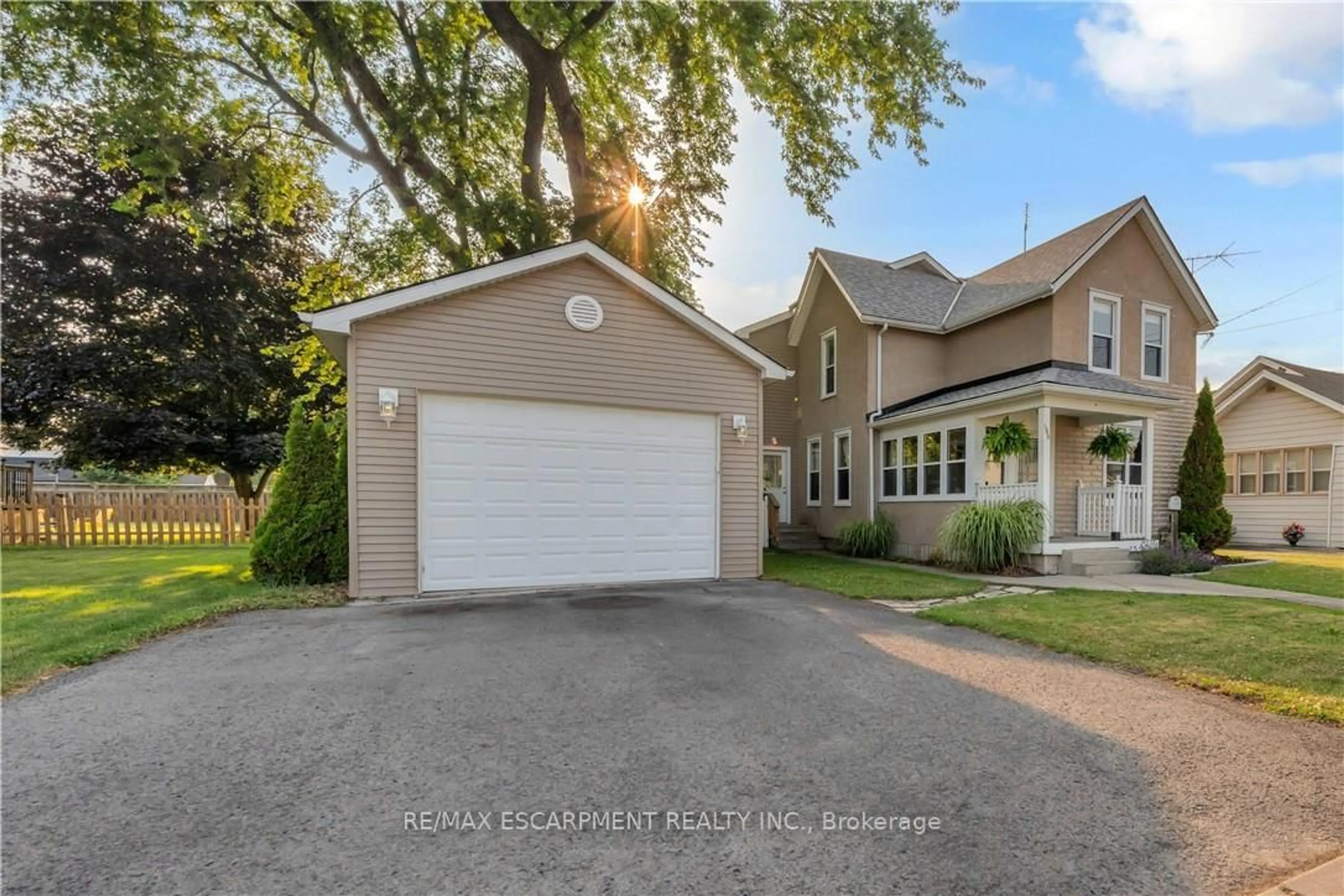 Unknown for 644 ELM St, Port Colborne Ontario L3K 4P8
