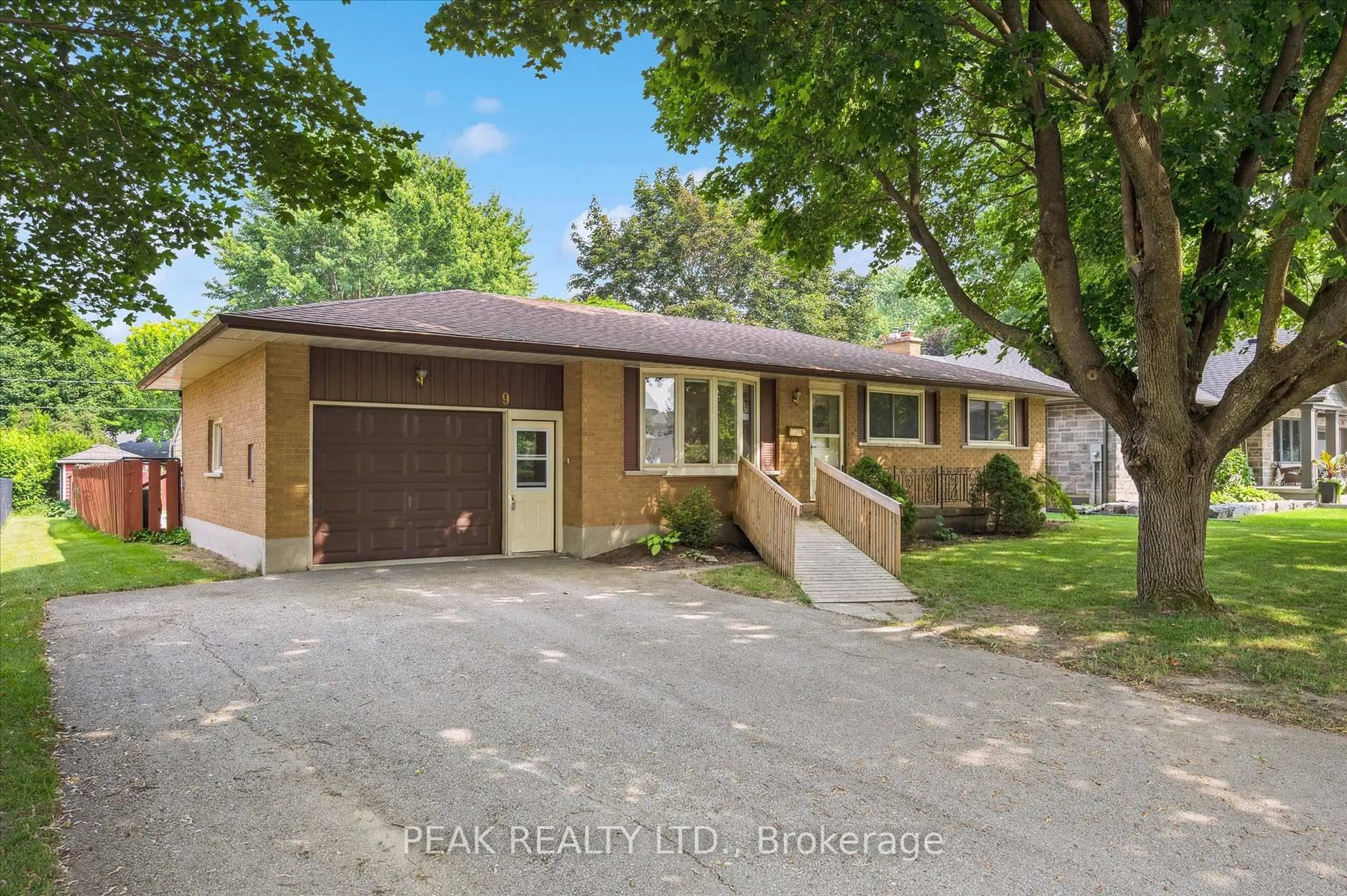 Unknown for 9 Robin Dr, Woolwich Ontario N3B 1W9