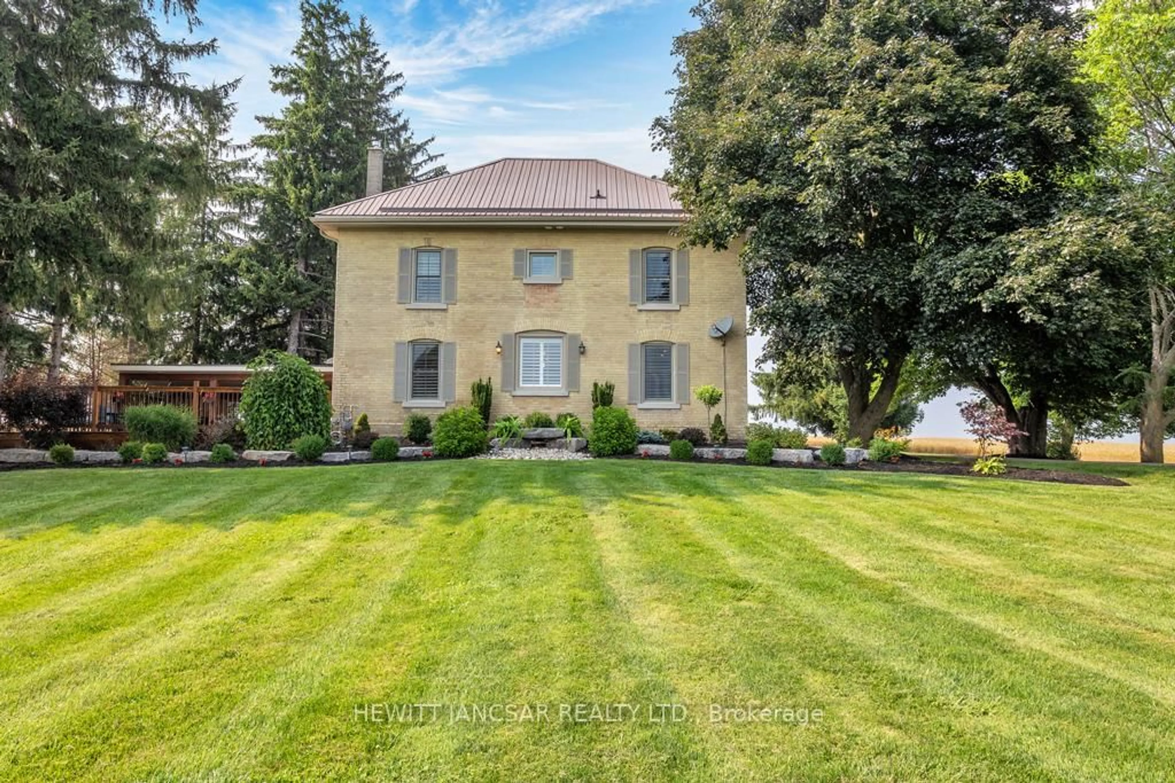 A pic from outside/outdoor area/front of a property/back of a property/a pic from drone, unknown for 827171 Township 8 Rd, Blandford-Blenheim Ontario N0J 1G0