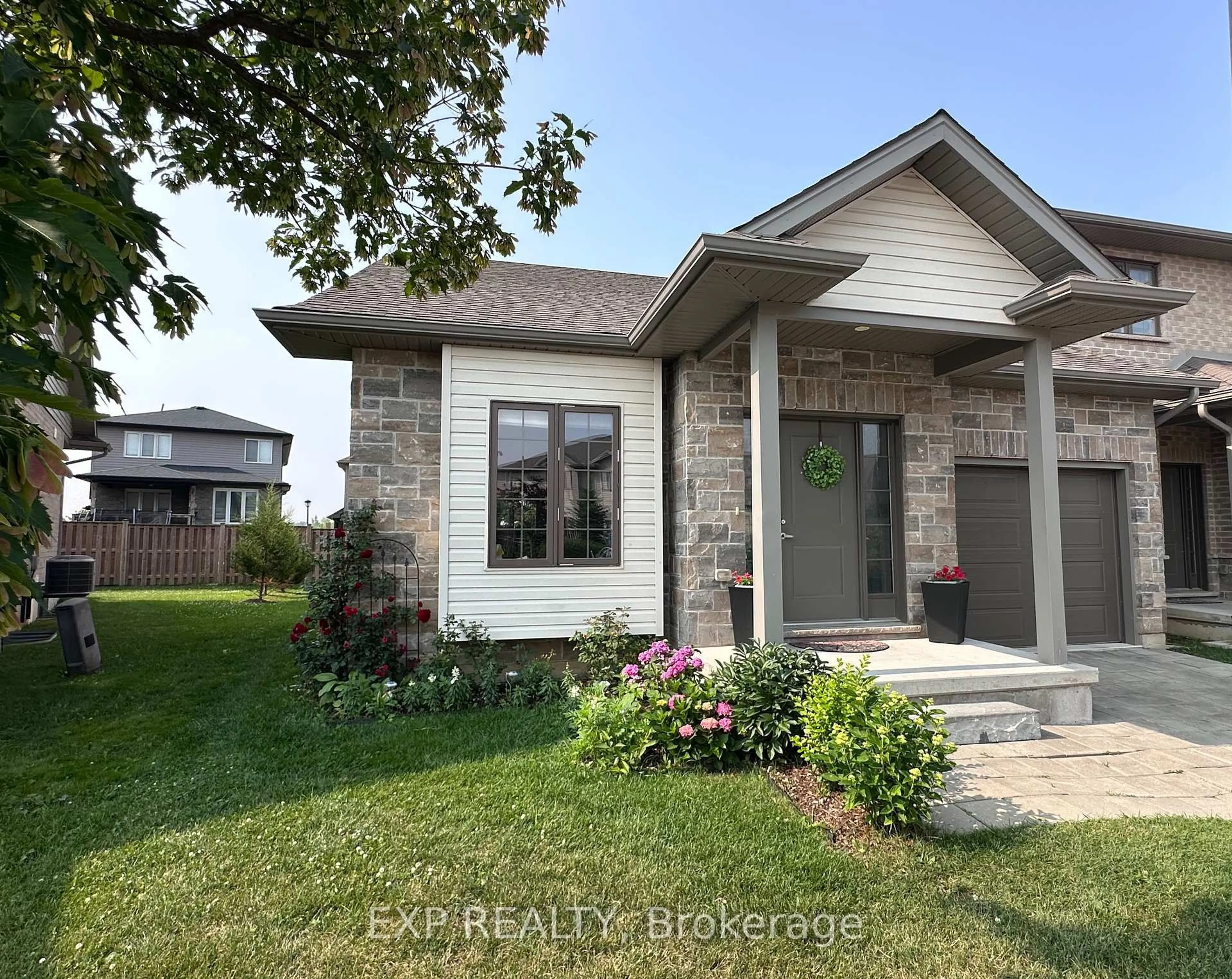 Home with brick exterior material, unknown for 2910 TOKALA Tr #15, London North Ontario N6G 5B4