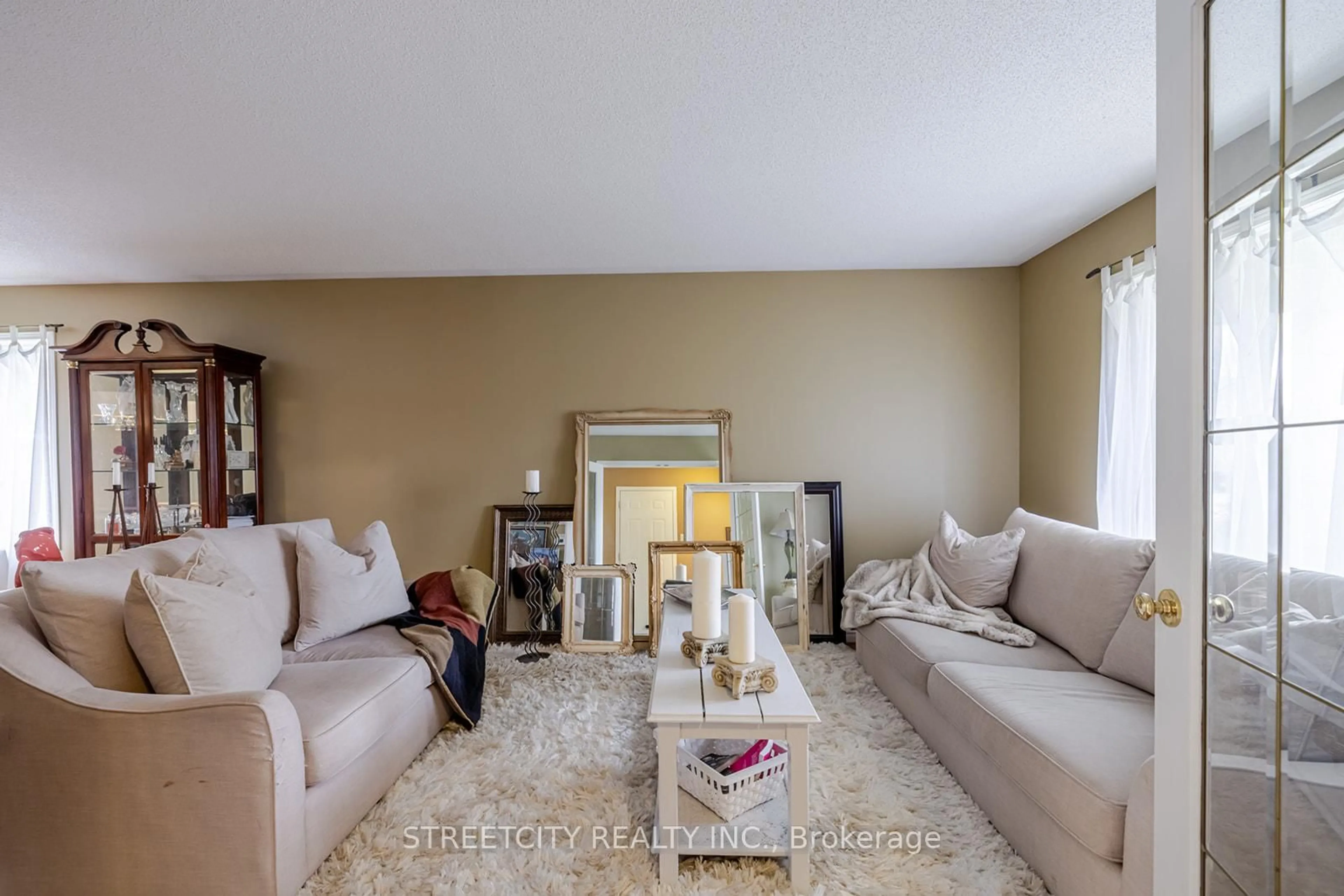 Living room with furniture, unknown for 226 Andrea Cres, Central Elgin Ontario N0L 1B0