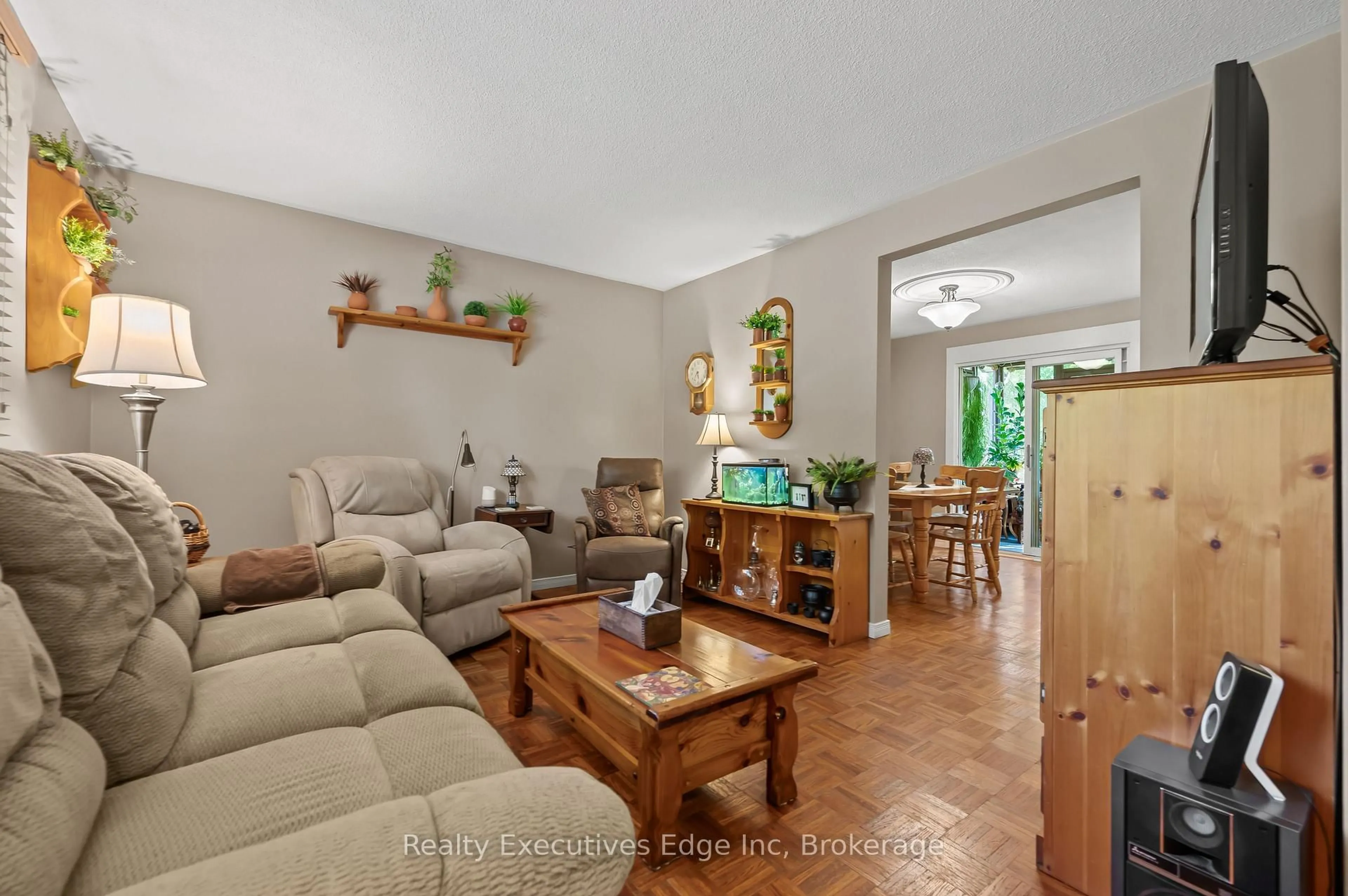 Living room with furniture, unknown for 212 Edinburgh Rd, Guelph Ontario N1H 5R9