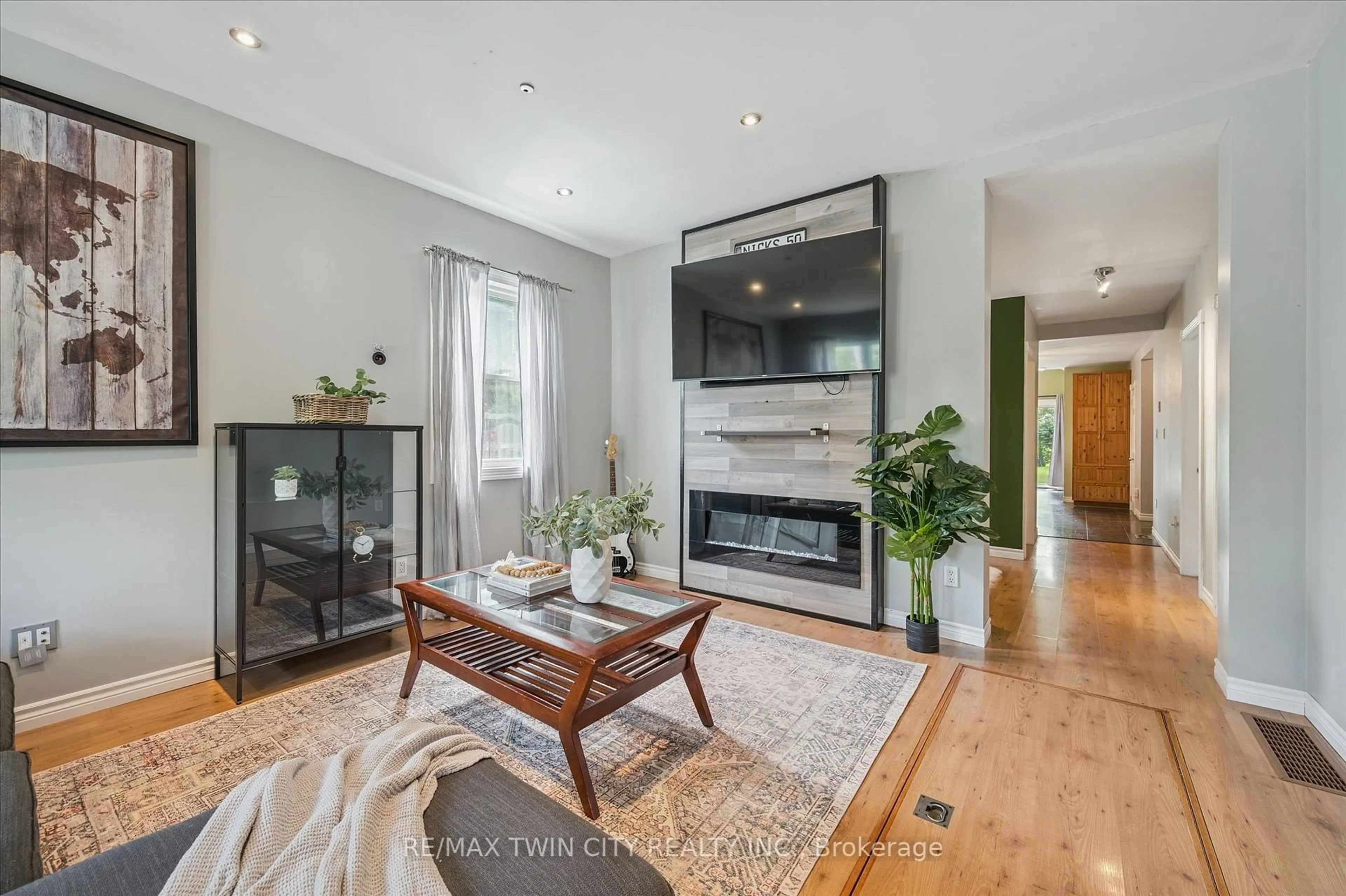 Living room with furniture, unknown for 241 8 Highway, Hamilton Ontario L9H 5E1