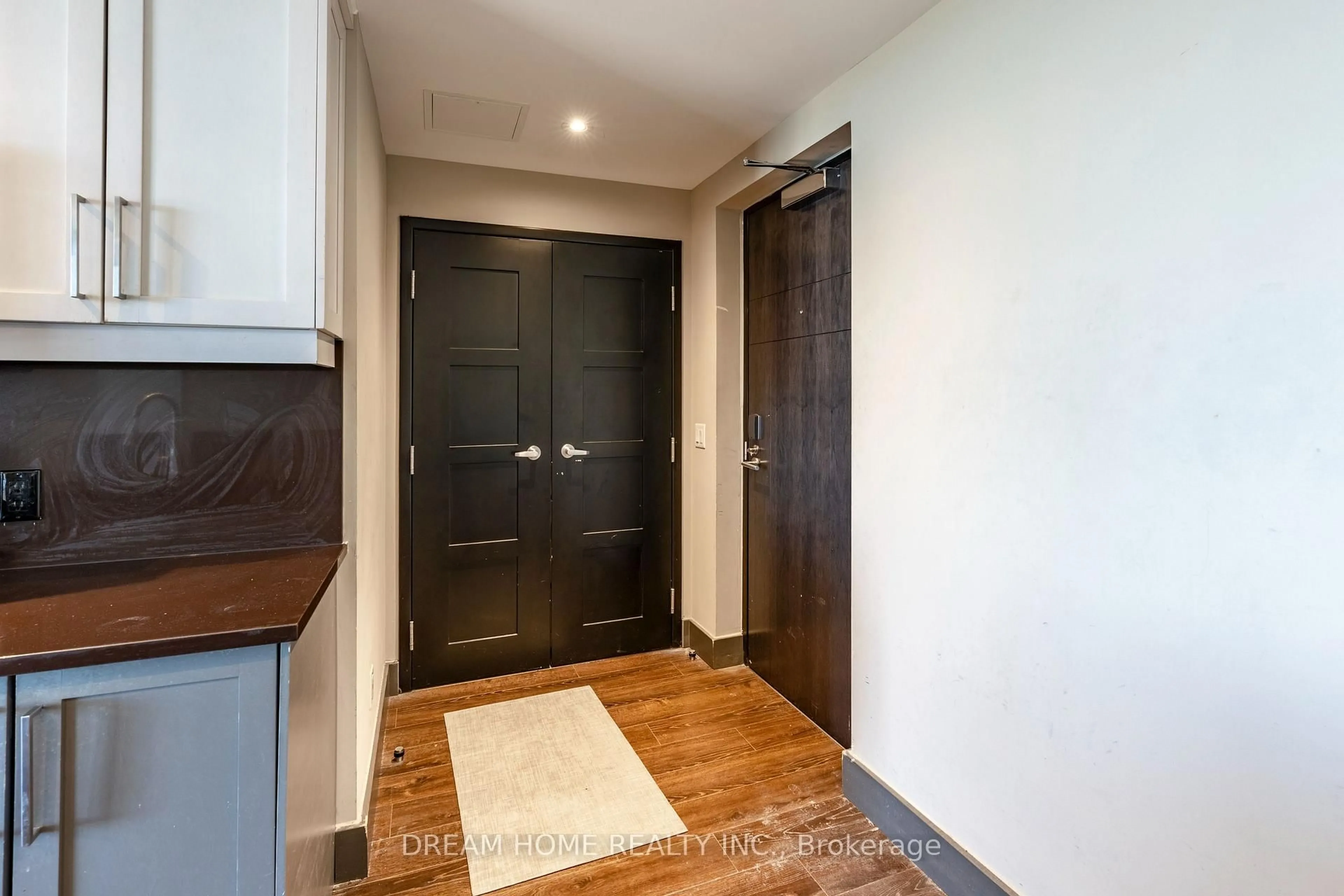 Indoor entryway for 330 Phillip St #N2601, Waterloo Ontario N2L 3W9