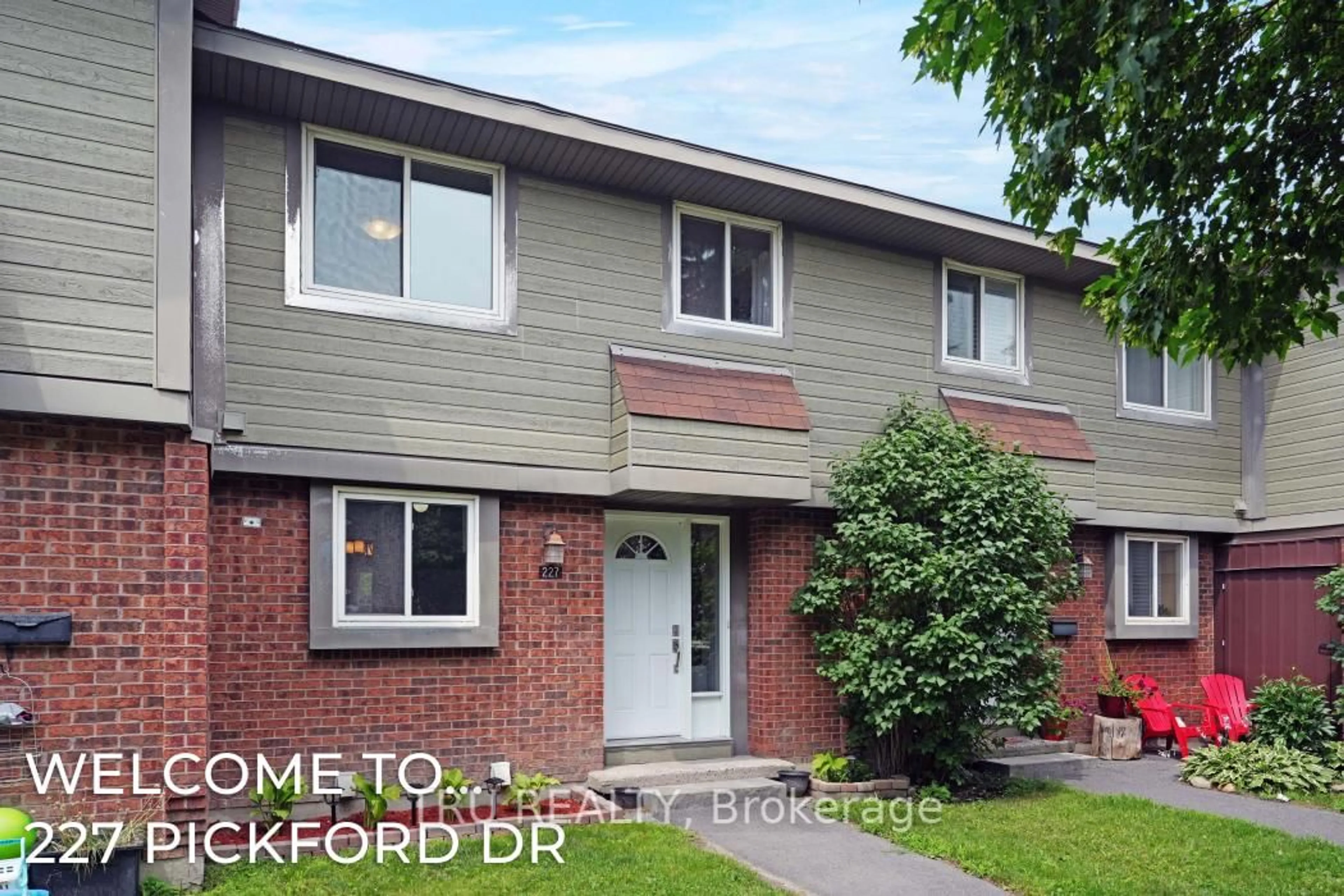 Home with brick exterior material, street for 227 Pickford Dr #28, Ottawa Ontario K2L 2C5
