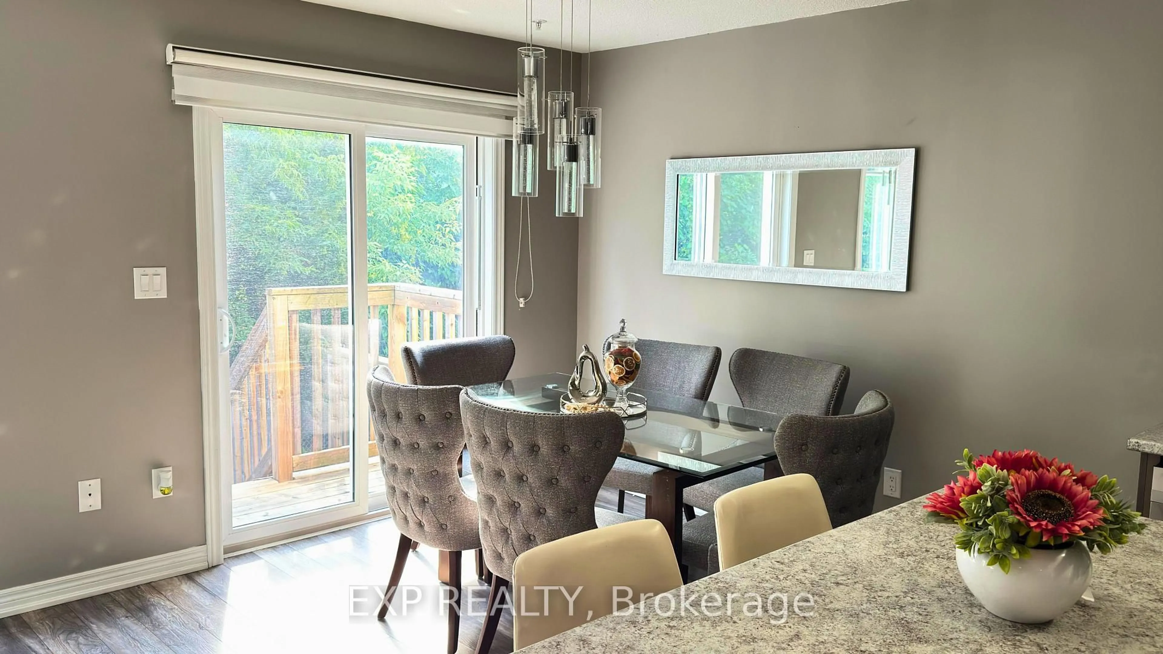 Dining room, wood/laminate floor for 60 Canterbury Dr #14, St. Catharines Ontario L2P 0E7