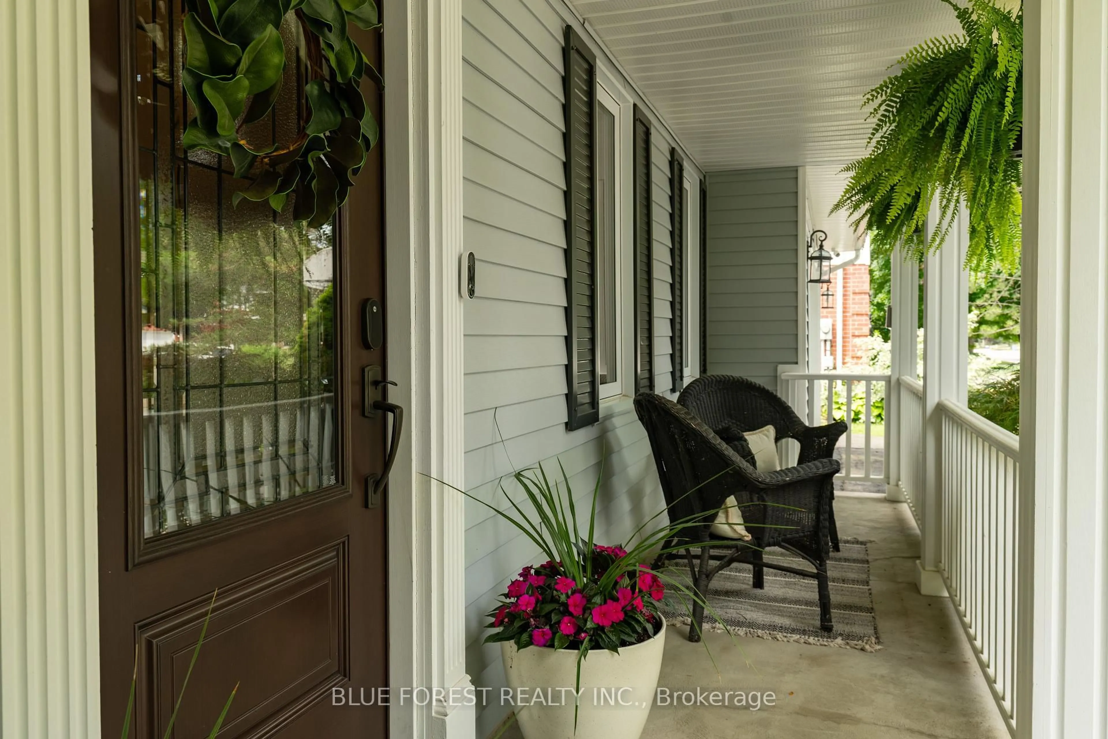 Indoor entryway for 3957 Malpass Rd, London South Ontario N6P 1E7