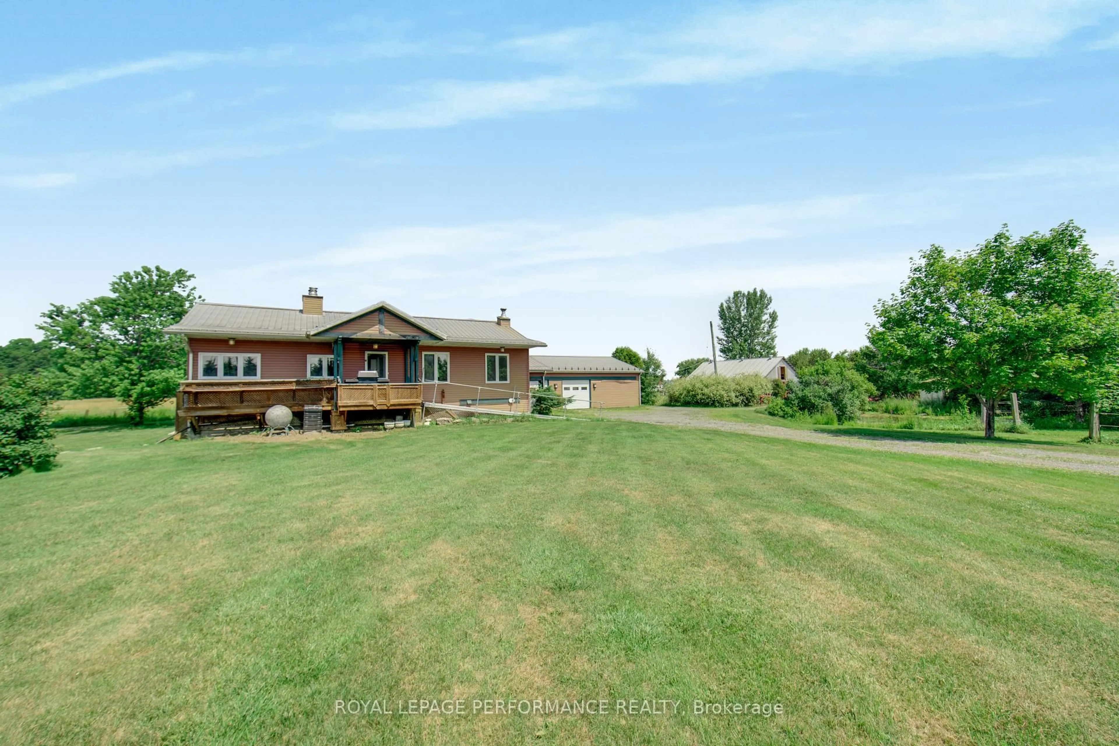 A pic from outside/outdoor area/front of a property/back of a property/a pic from drone, water/lake/river/ocean view for 2575 concession 2 Rd, Alfred and Plantagenet Ontario K0B 1J0