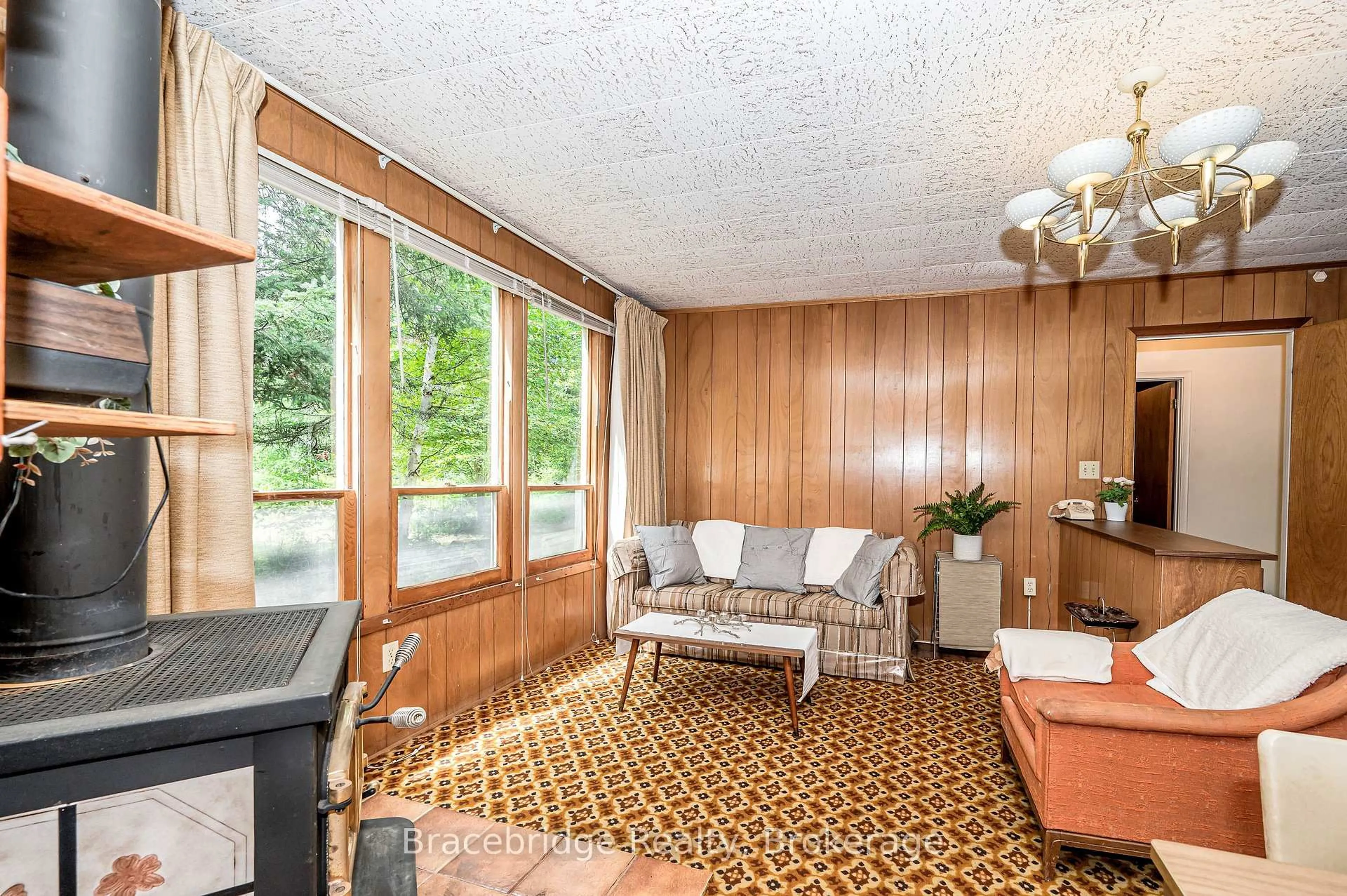 Unknown for 1023 Colony Tr, Bracebridge Ontario P1L 1X3
