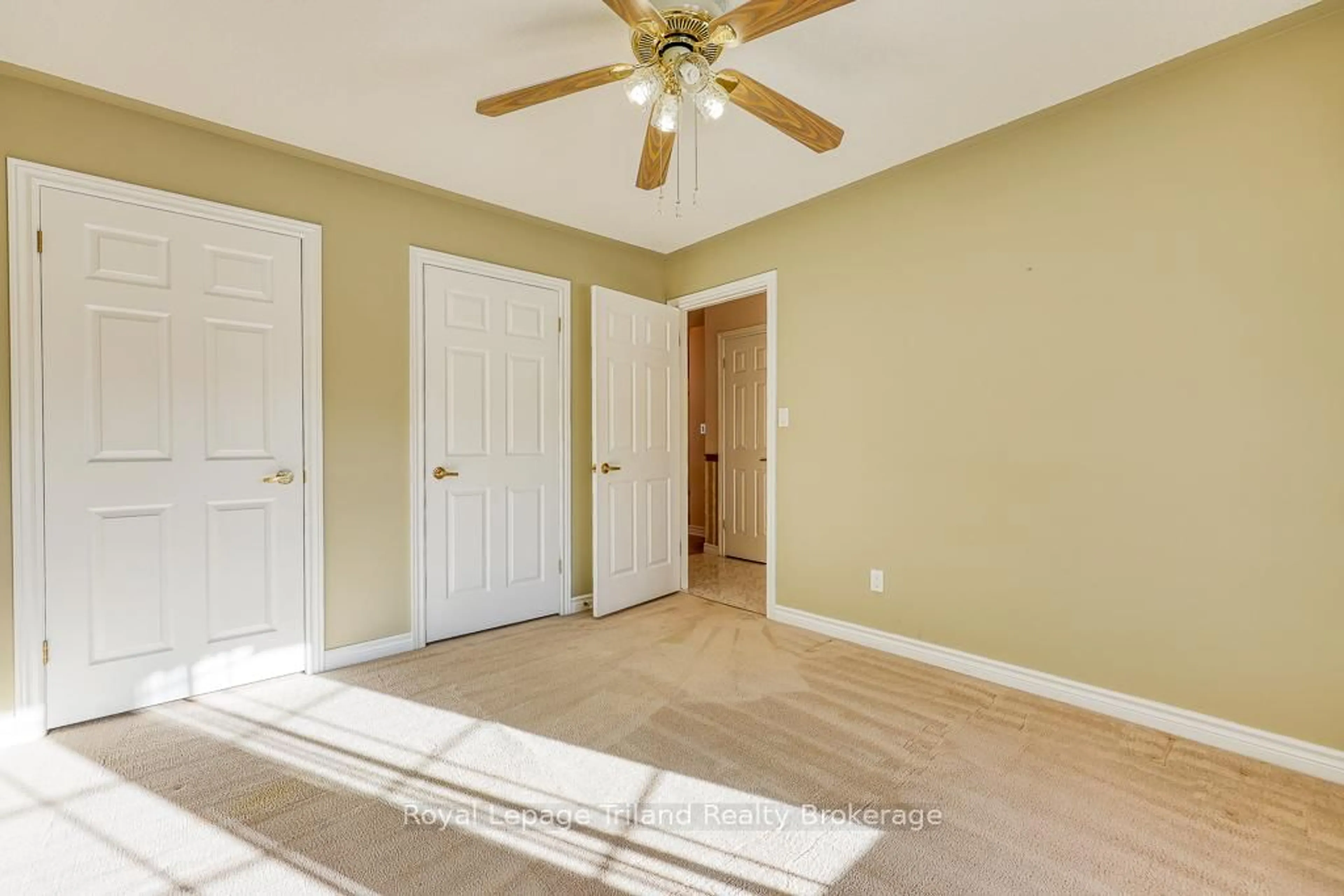 A pic of a room for 10 Armstrong Dr, Tillsonburg Ontario N4G 5T3