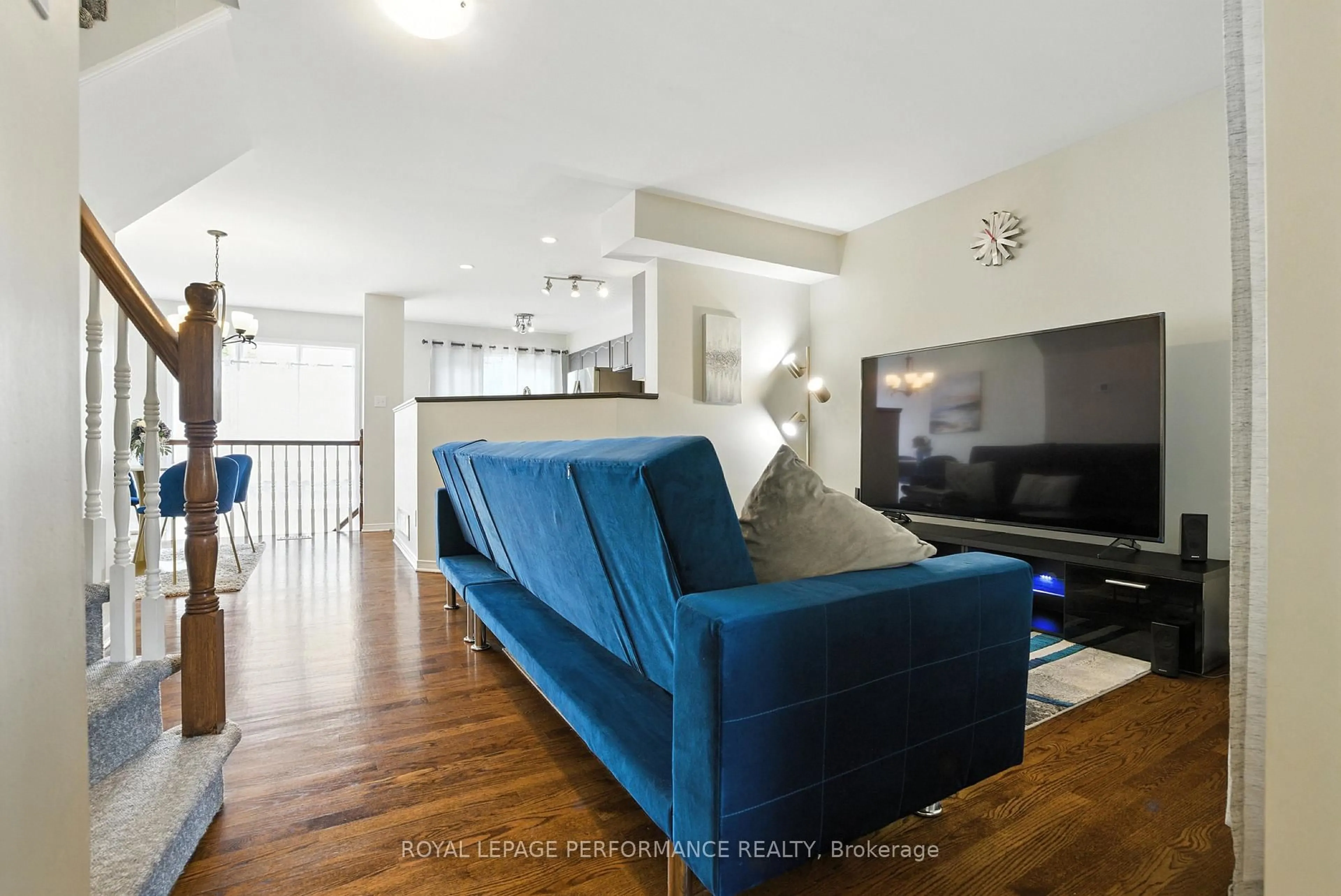 Living room with furniture, unknown for 1493 Lynx Cres, Orleans Ontario K4A 3Y9