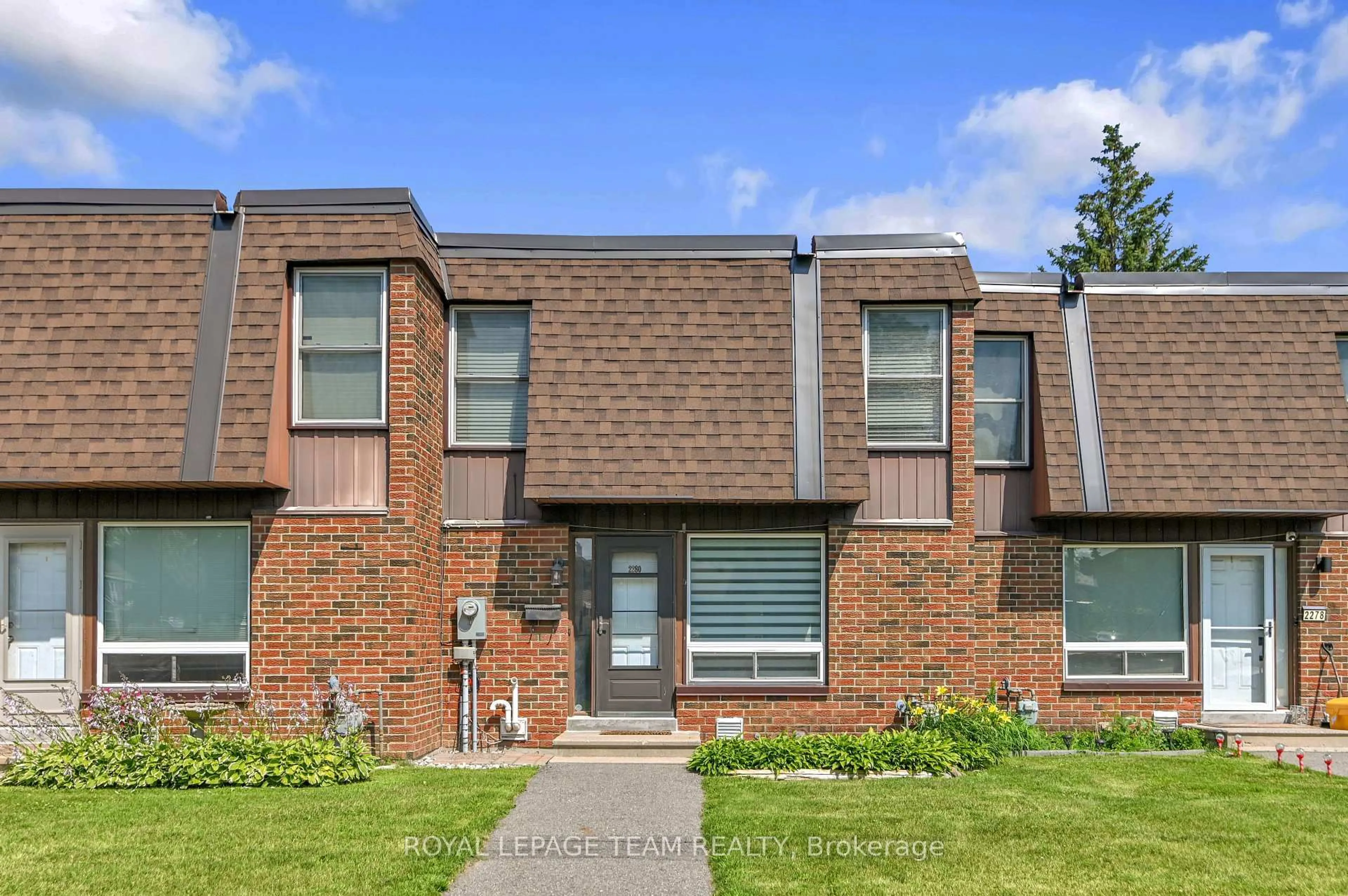 Home with brick exterior material, street for 2280 Cotters Cres, Ottawa Ontario K1V 8Y6