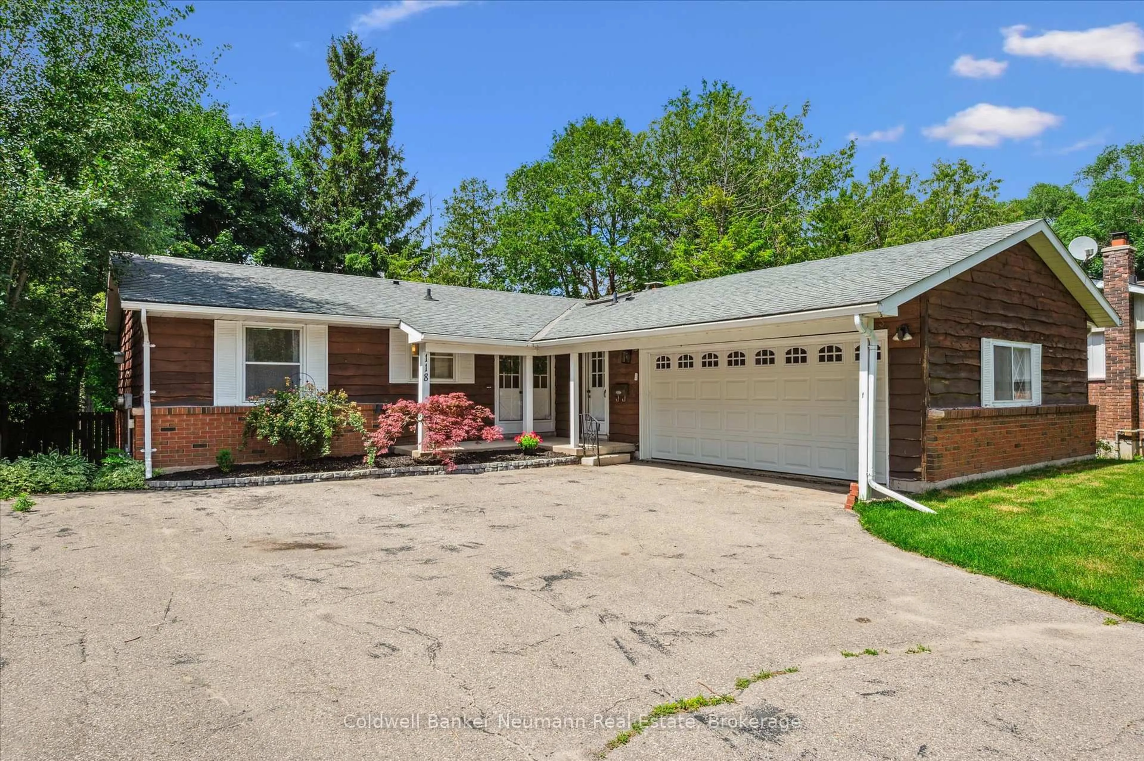 Unknown for 118 Moccasin Dr, Waterloo Ontario N2L 4C3