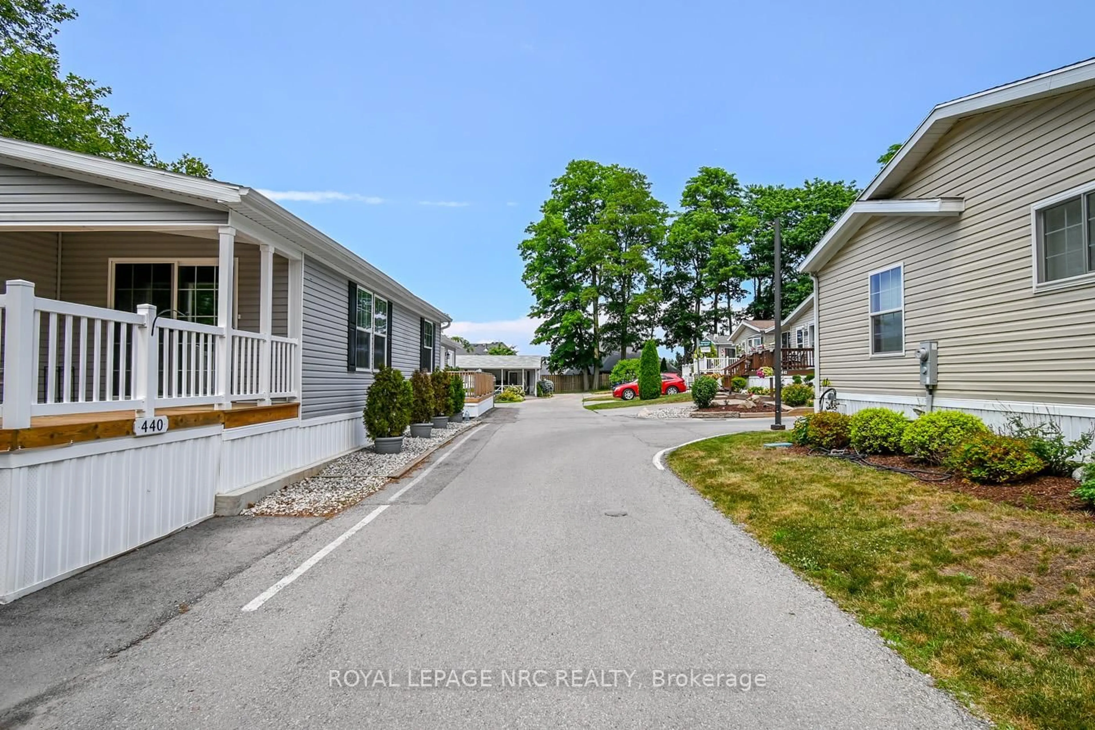 A pic from outside/outdoor area/front of a property/back of a property/a pic from drone, street for 23 Four Mile Creek Rd #440, Niagara-on-the-Lake Ontario L0S 1J1