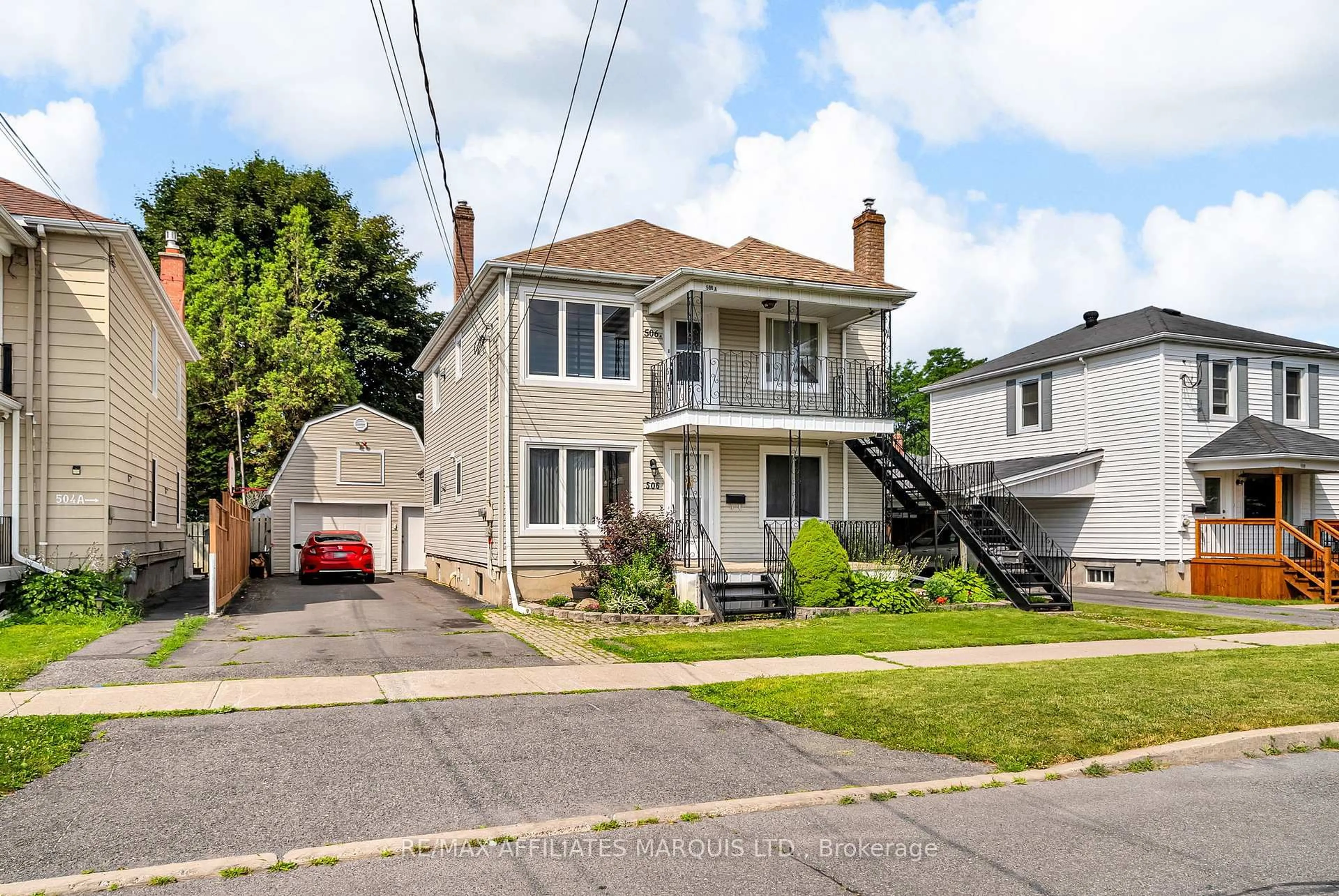 Home with vinyl exterior material, street for 506 Belmont St, Cornwall Ontario K6H 5A1