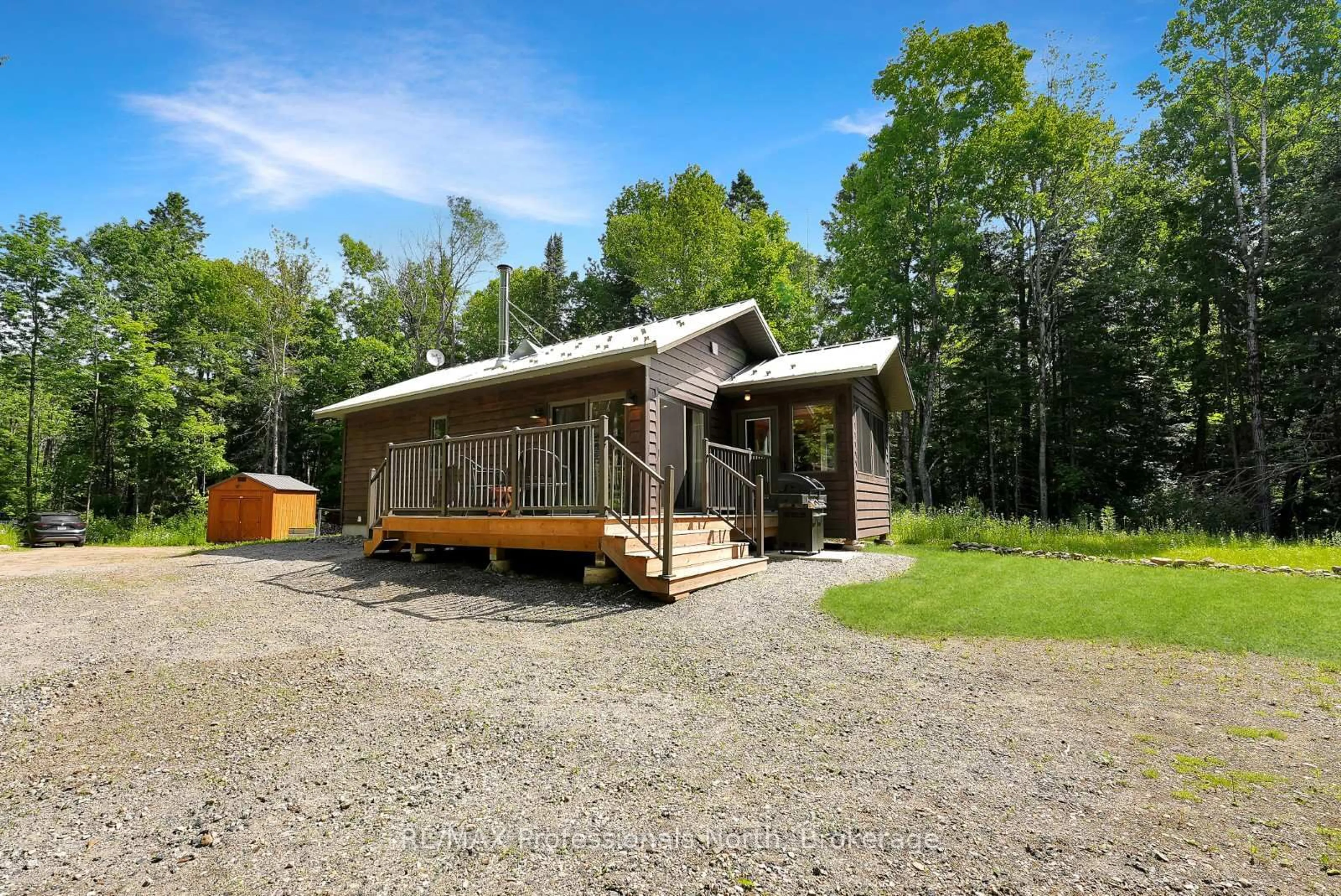 Shed for 1462 Minnicock Lake Rd, Highlands East Ontario K0M 1S0