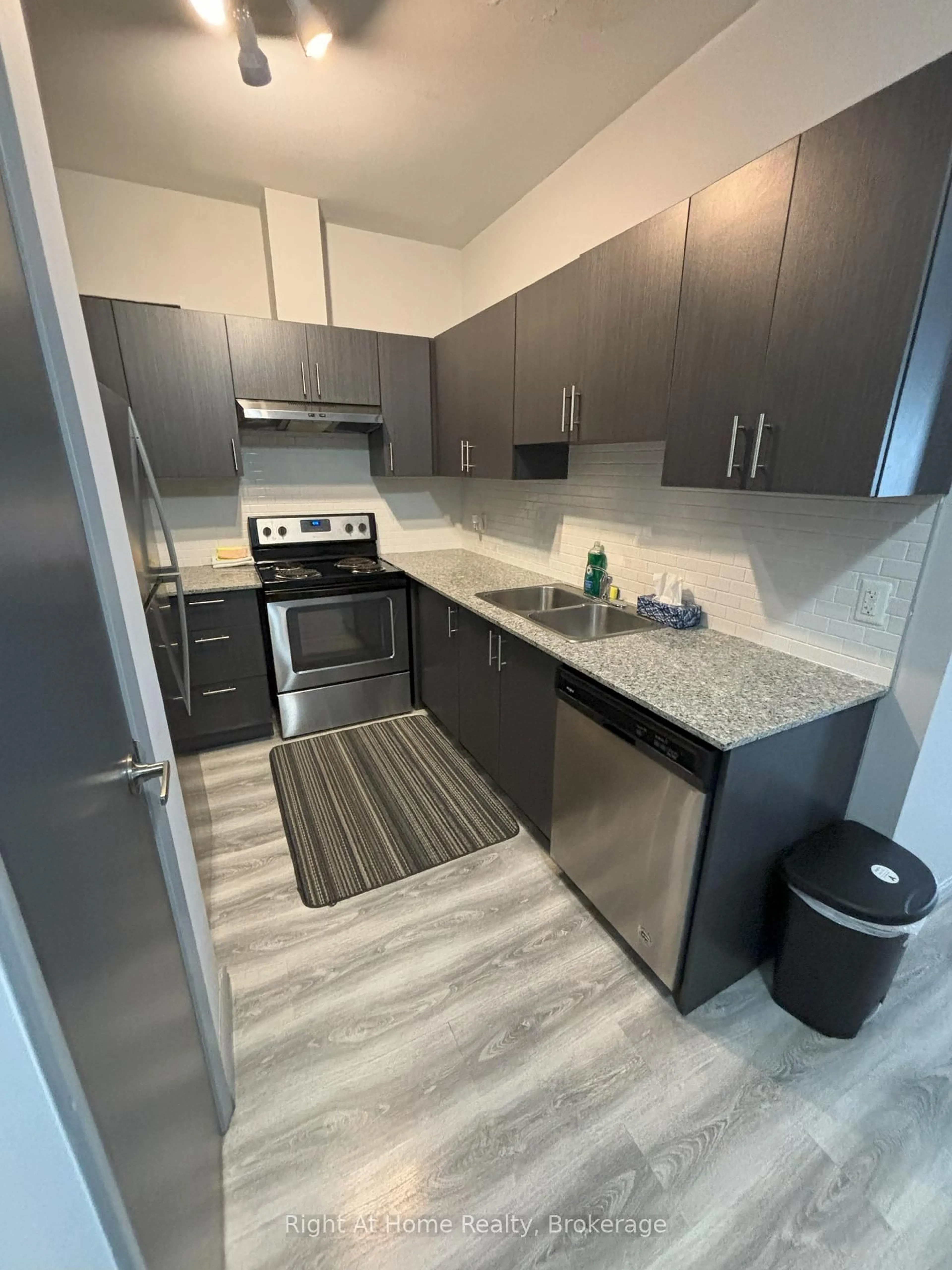Standard kitchen, unknown for 275 Larch St #F107, Waterloo Ontario N2L 0J3