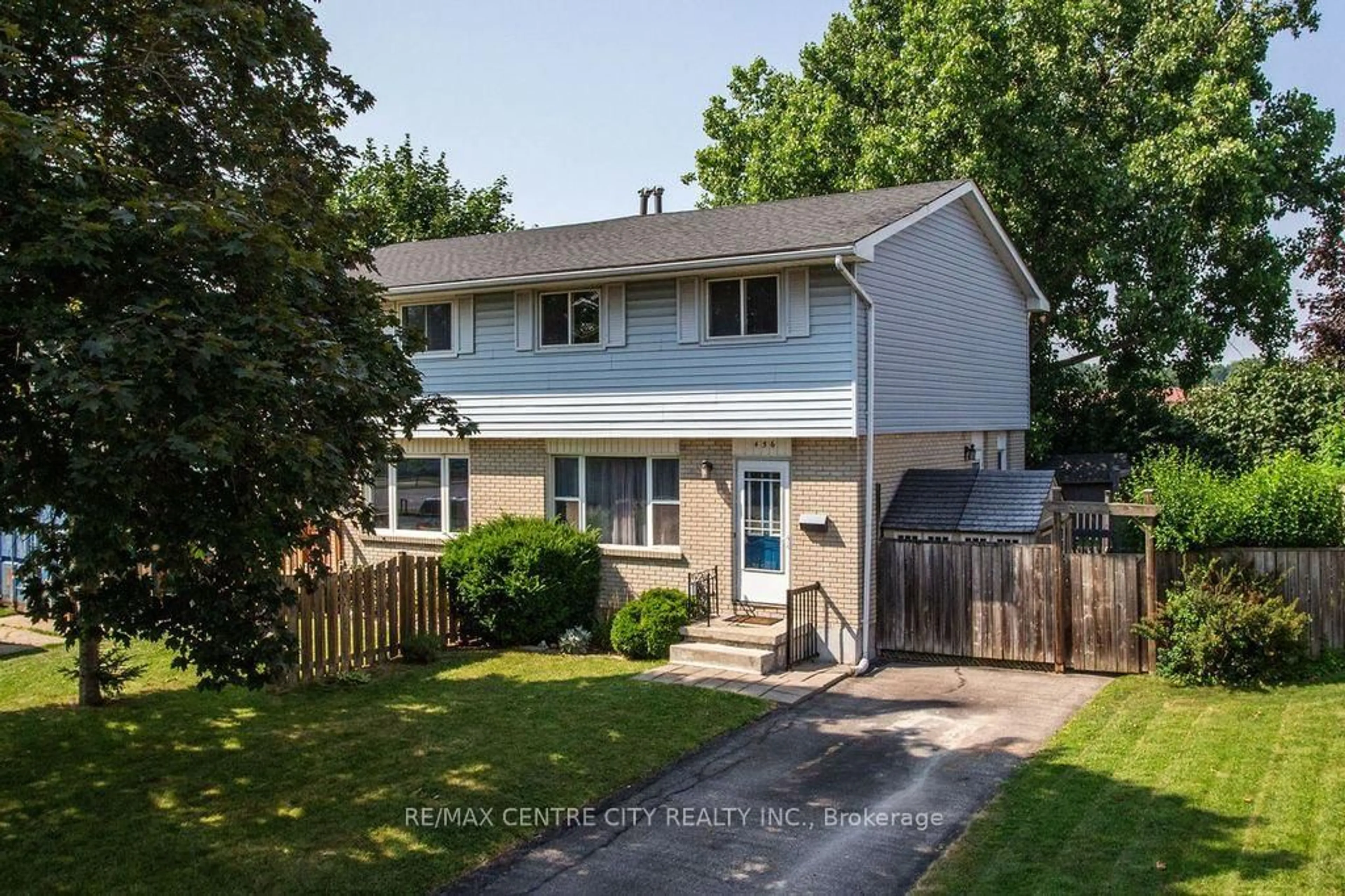 Home with vinyl exterior material, street for 456 Alston Rd, London South Ontario N6C 3B9