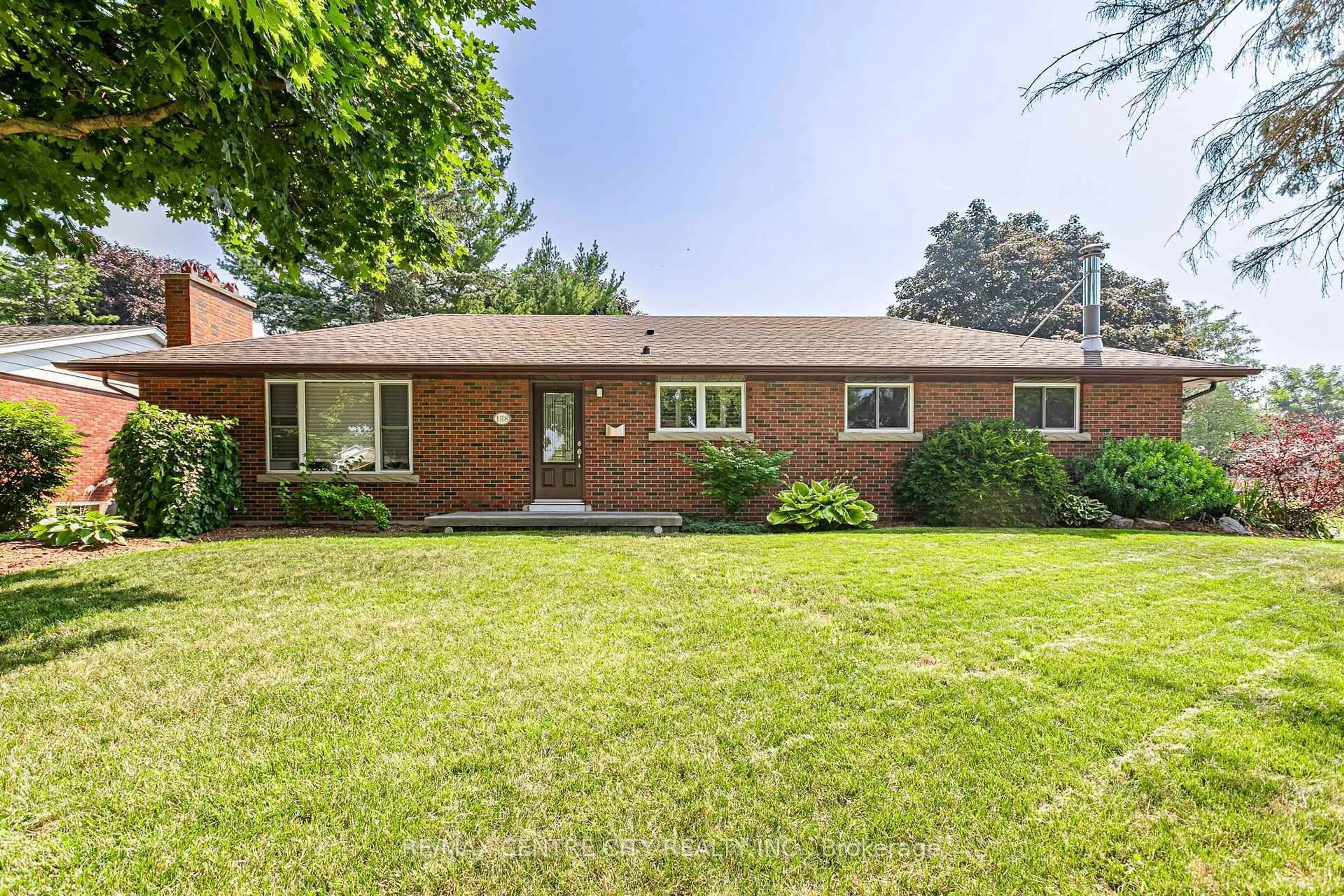 Home with brick exterior material, street for 138 Oakwood Dr, Thames Centre Ontario N0L 1G3