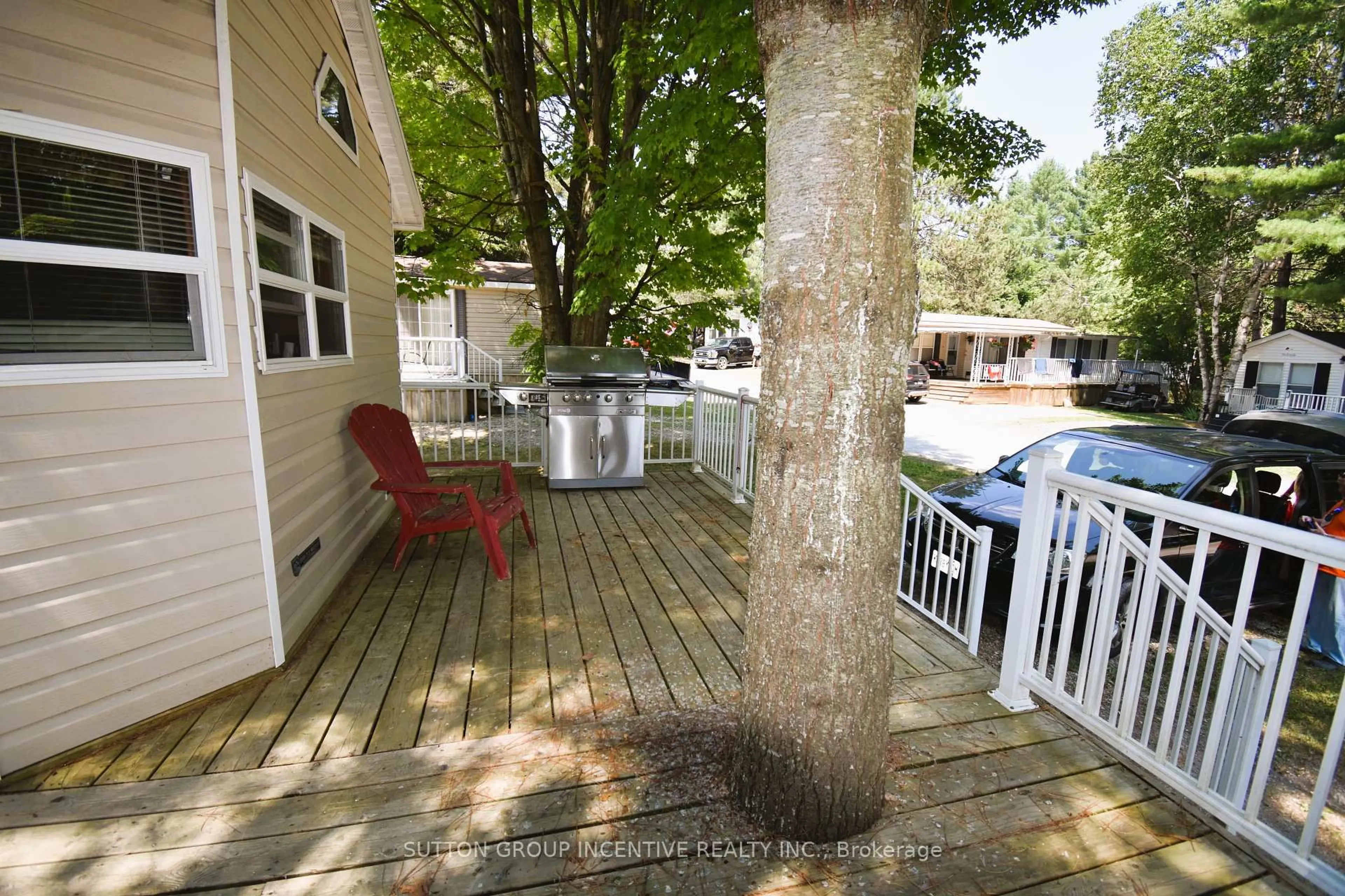 Patio, water/lake/river/ocean view for 1082 Shamrock Marina Rd #62, Gravenhurst Ontario P0E 1N0
