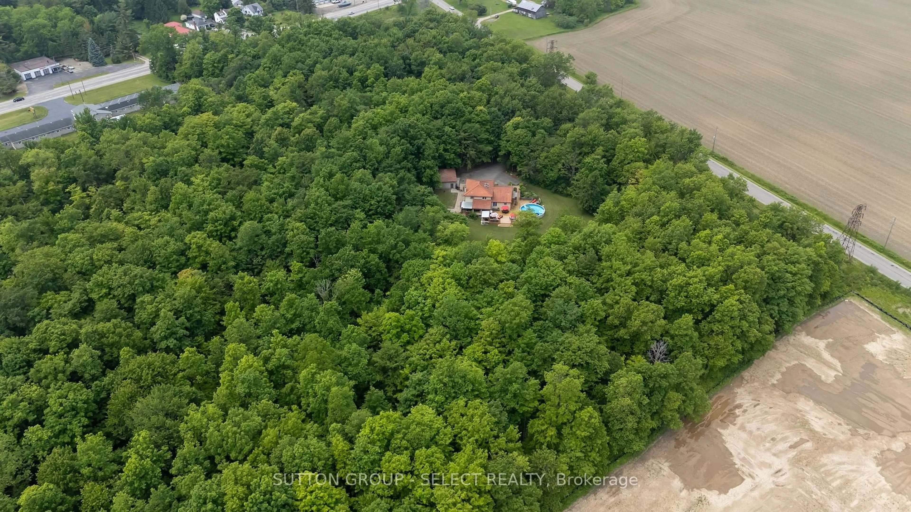 A pic from outside/outdoor area/front of a property/back of a property/a pic from drone, forest/trees view for 40979 Major Line, St. Thomas Ontario N5P 3T2
