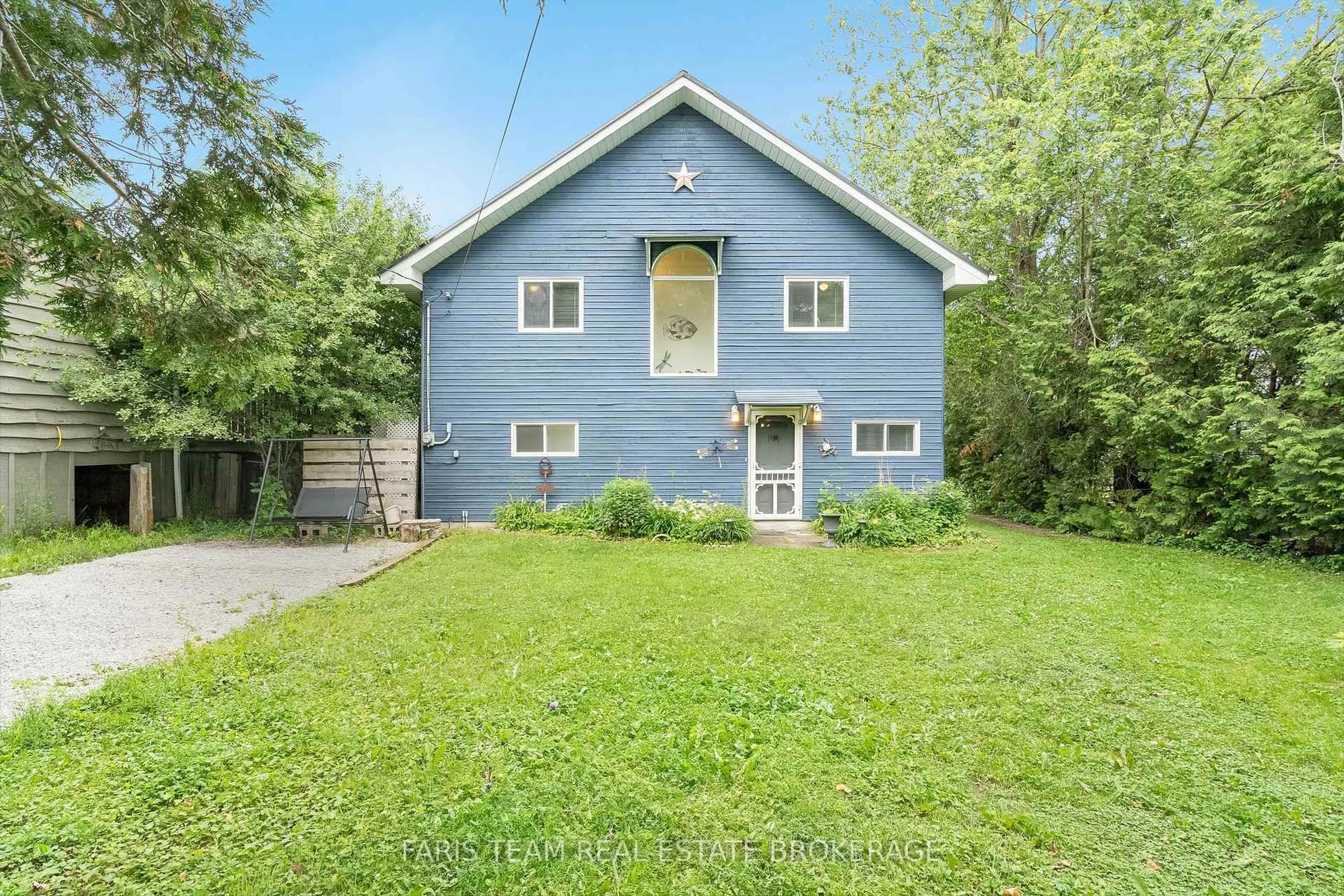 A pic from outside/outdoor area/front of a property/back of a property/a pic from drone, building for 100 Fulsom Cres, Kawartha Lakes Ontario L3V 6H5