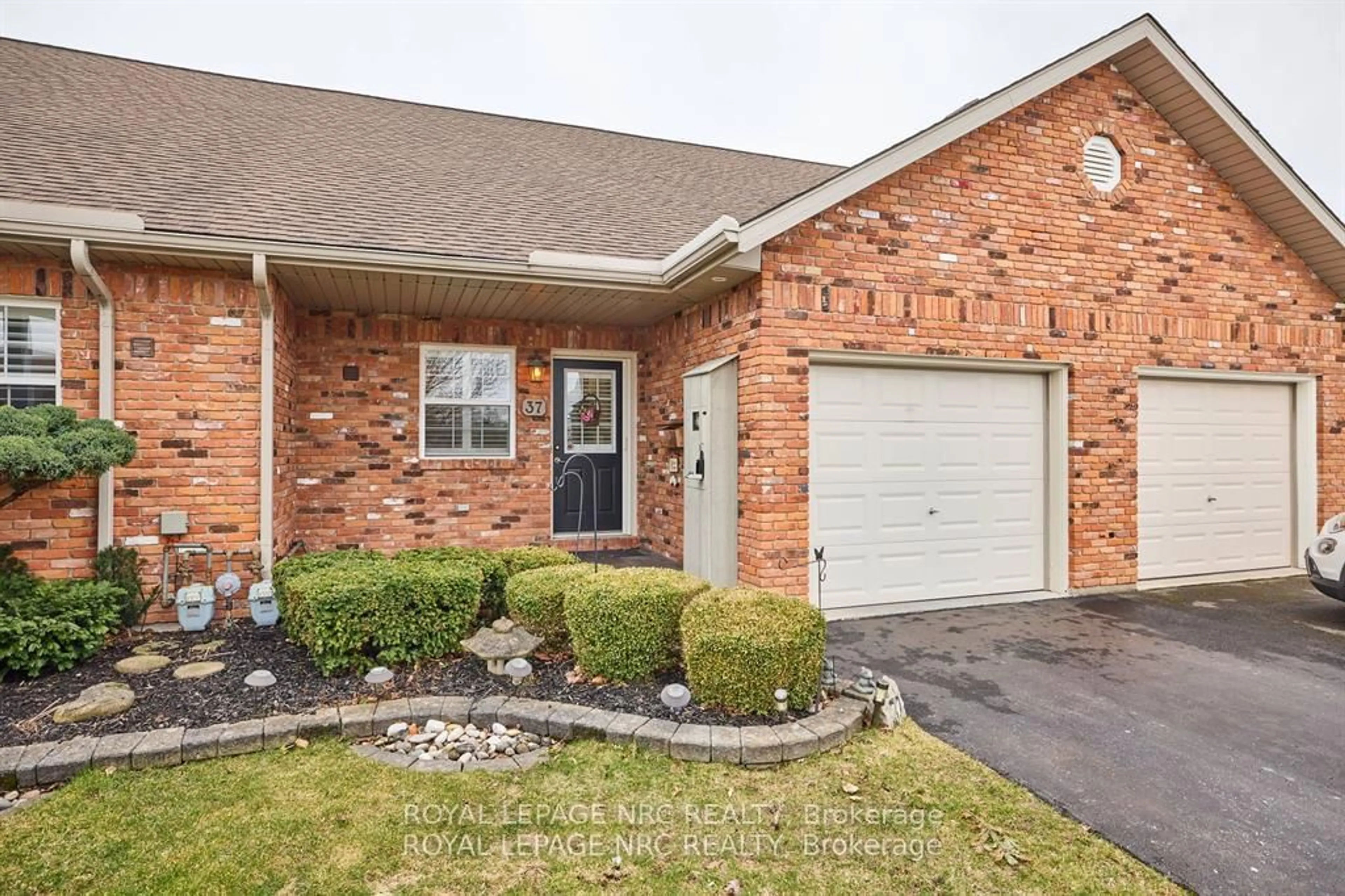 Home with brick exterior material, street for 37 Maple St, Port Colborne Ontario L3K 6G7