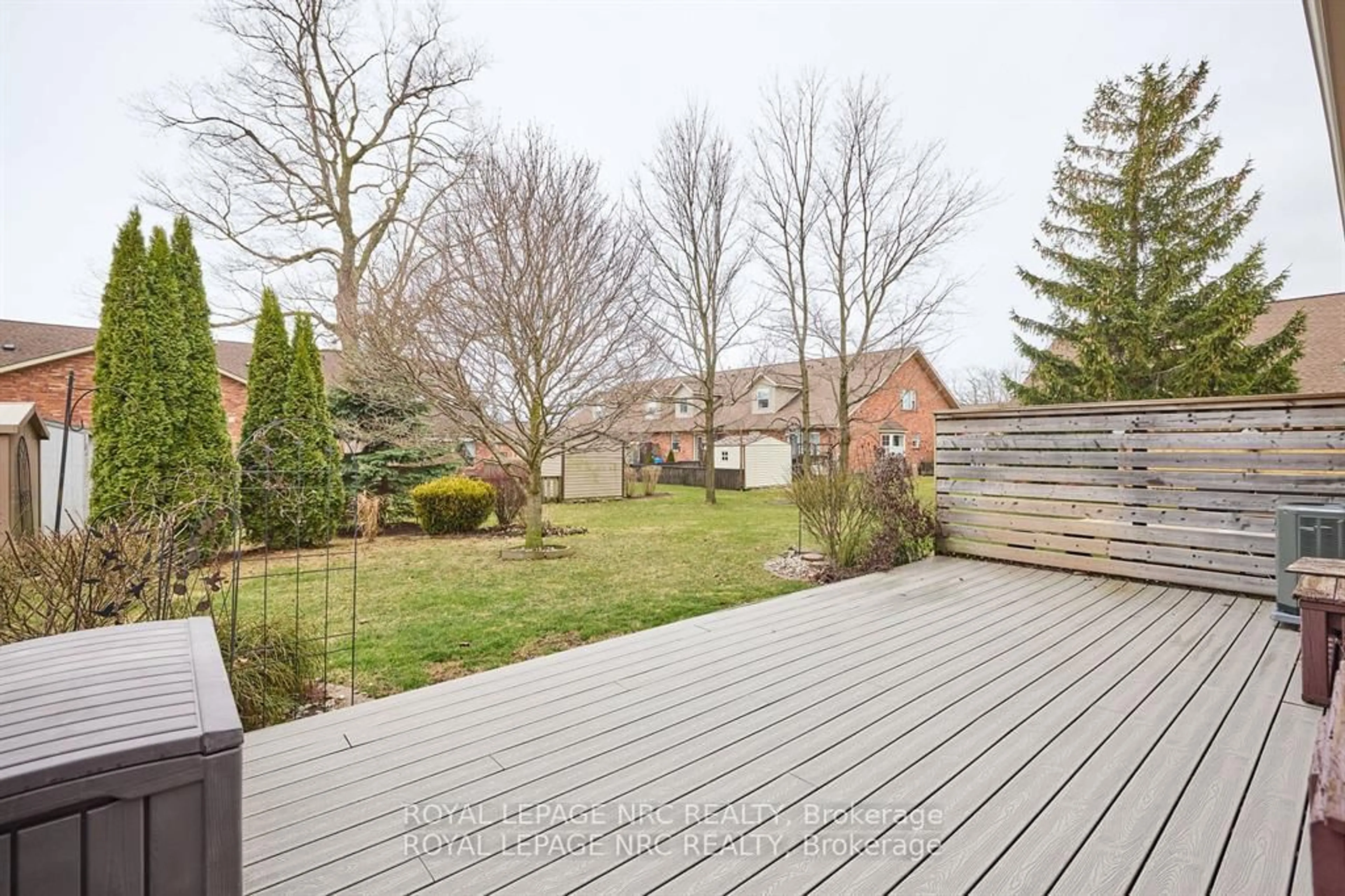 Patio, street for 37 Maple St, Port Colborne Ontario L3K 6G7