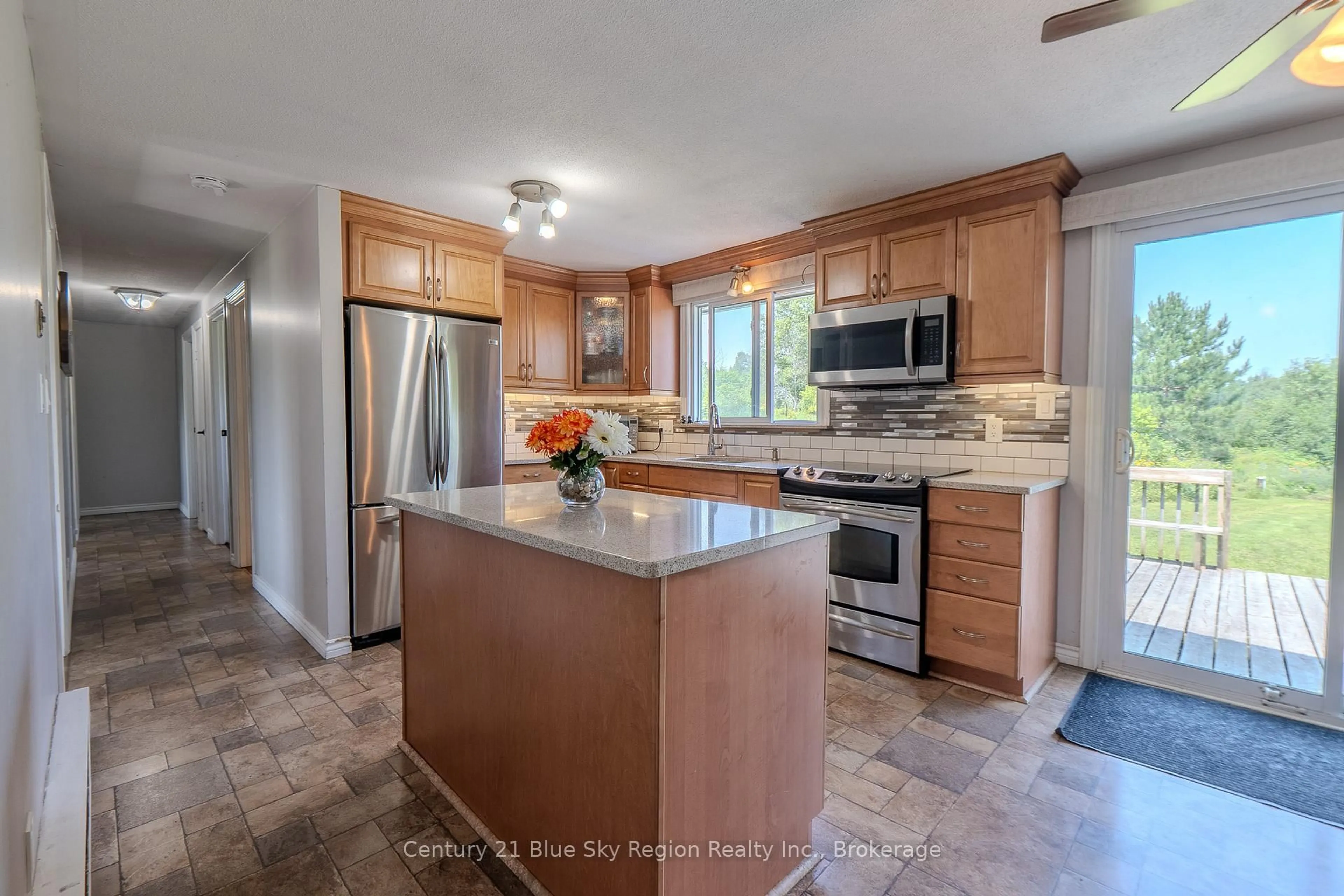 Open concept kitchen, ceramic/tile floor for 3812 HIGHWAY 17, East Ferris Ontario P0H 1K0