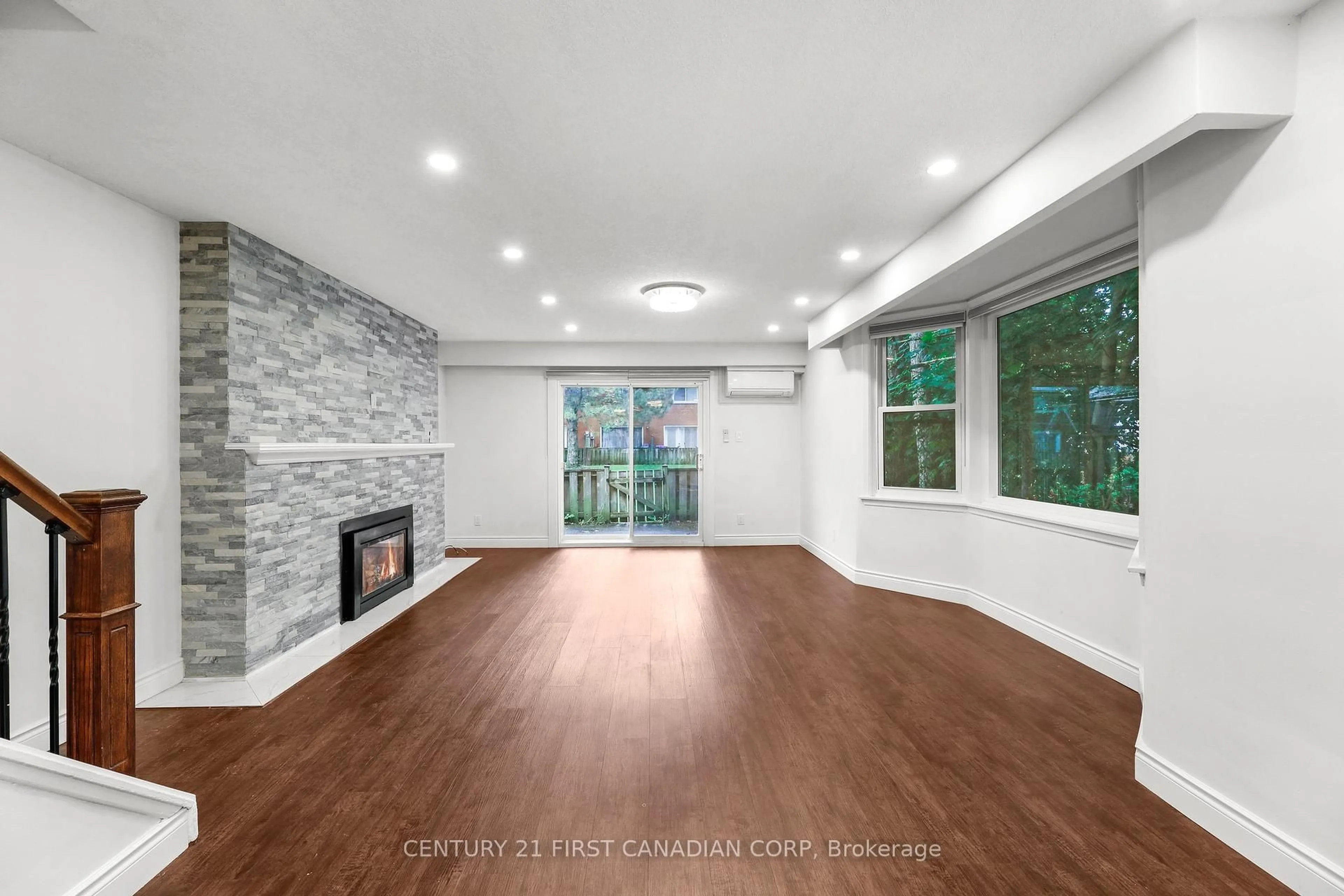 Unknown for 19 Arbour Glen Cres, London East Ontario N5Y 1Z9