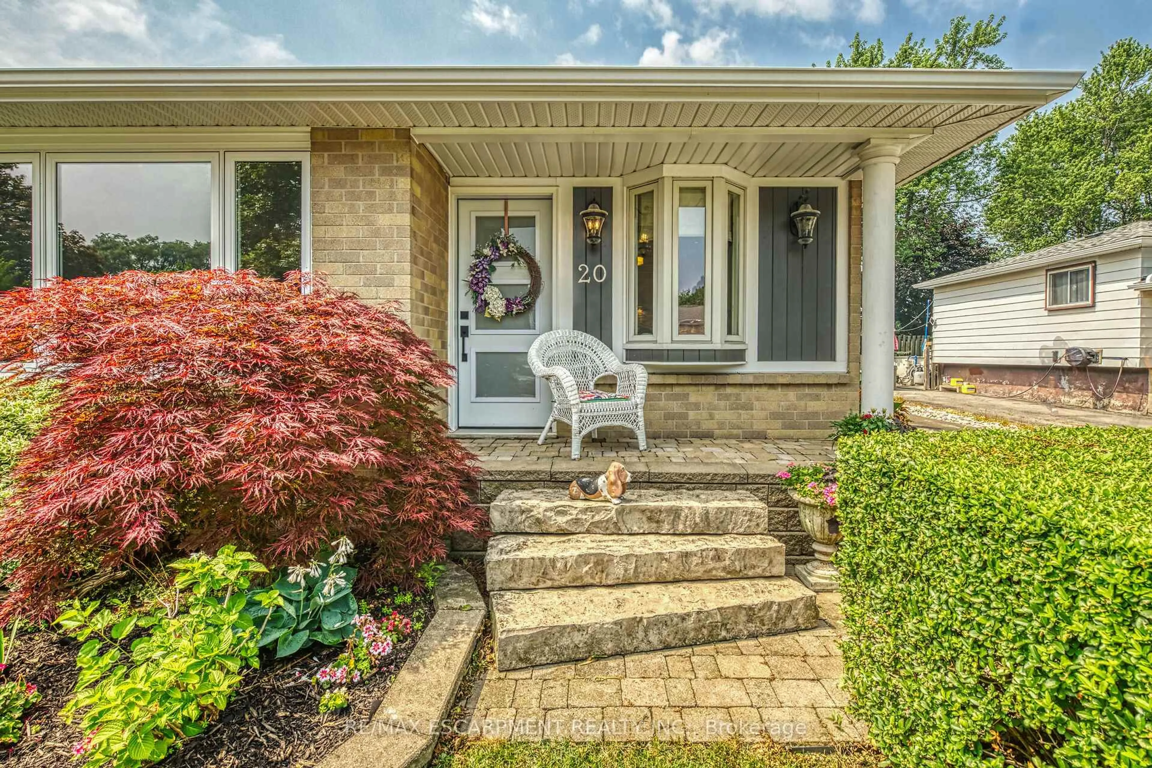 Unknown for 20 William Johnson St, Hamilton Ontario L8J 1B4