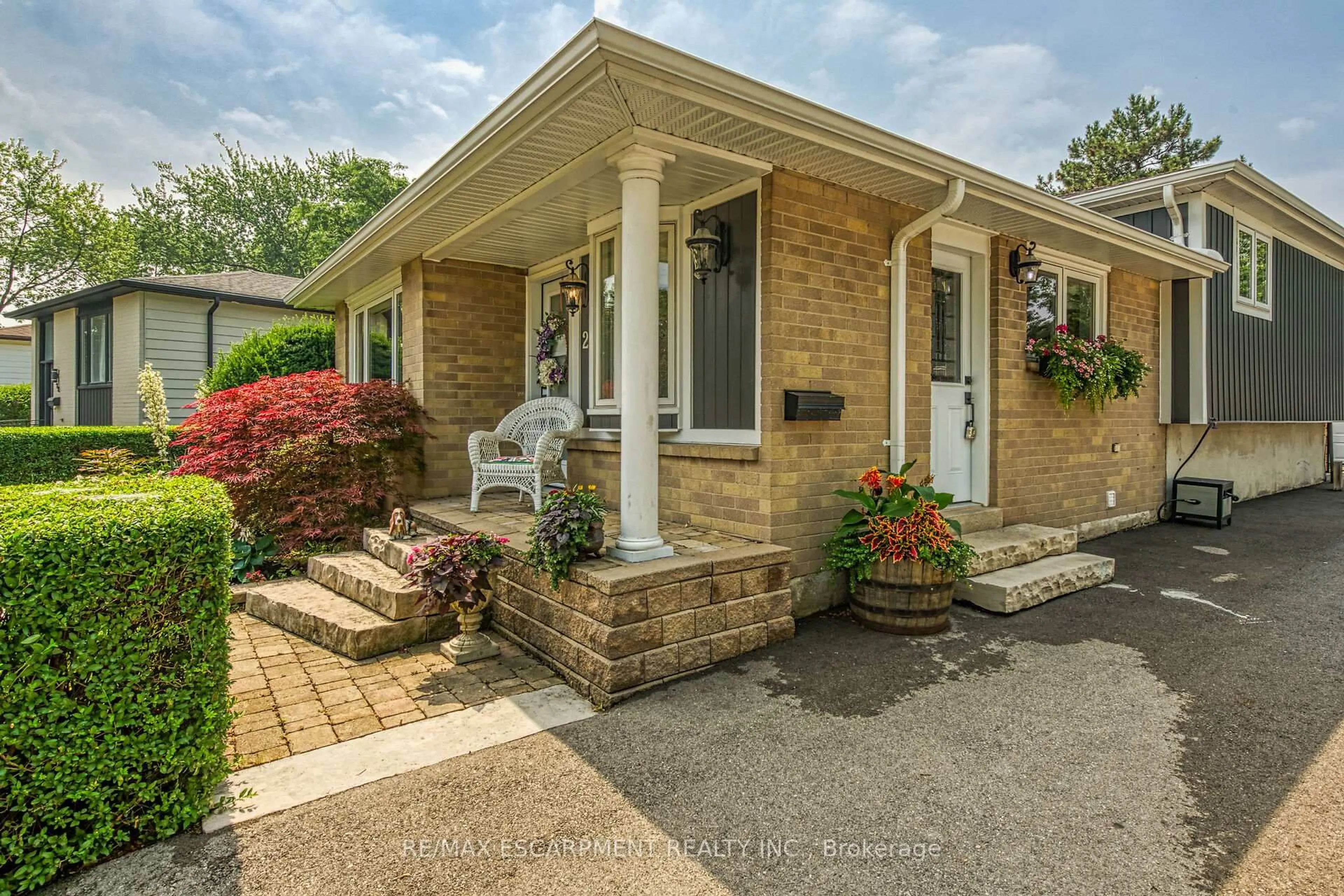 Home with brick exterior material, street for 20 William Johnson St, Hamilton Ontario L8J 1B4