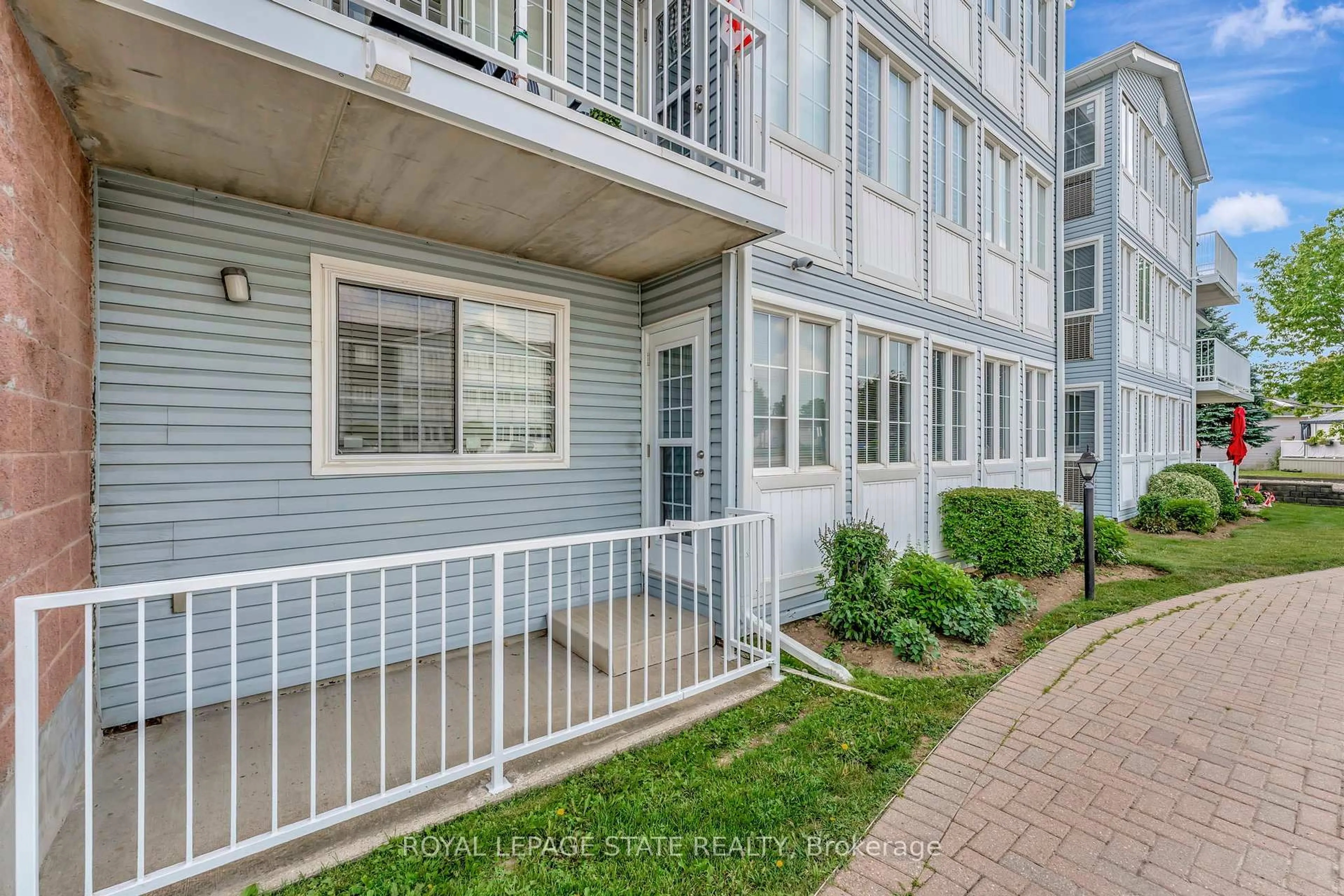 Patio, unknown for 500 Silverbirch Blvd #101, Hamilton Ontario L0R 1W0