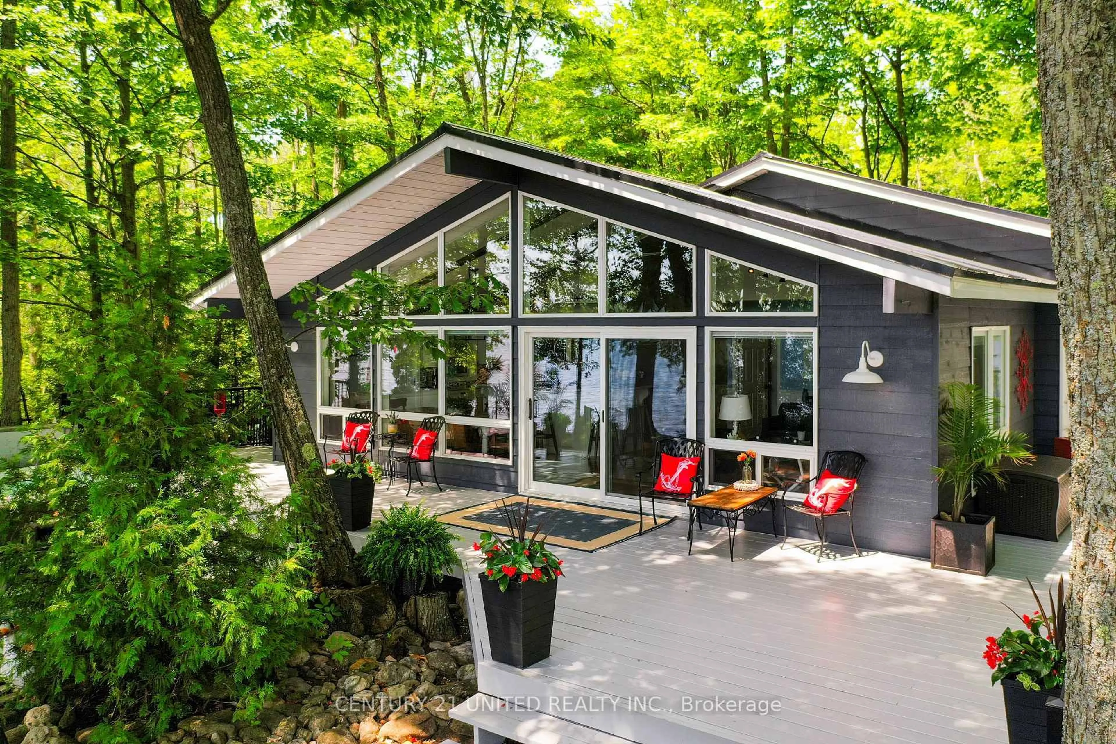 Patio, unknown for 7004 Island 70, Trent Lakes Ontario K0L 1T0